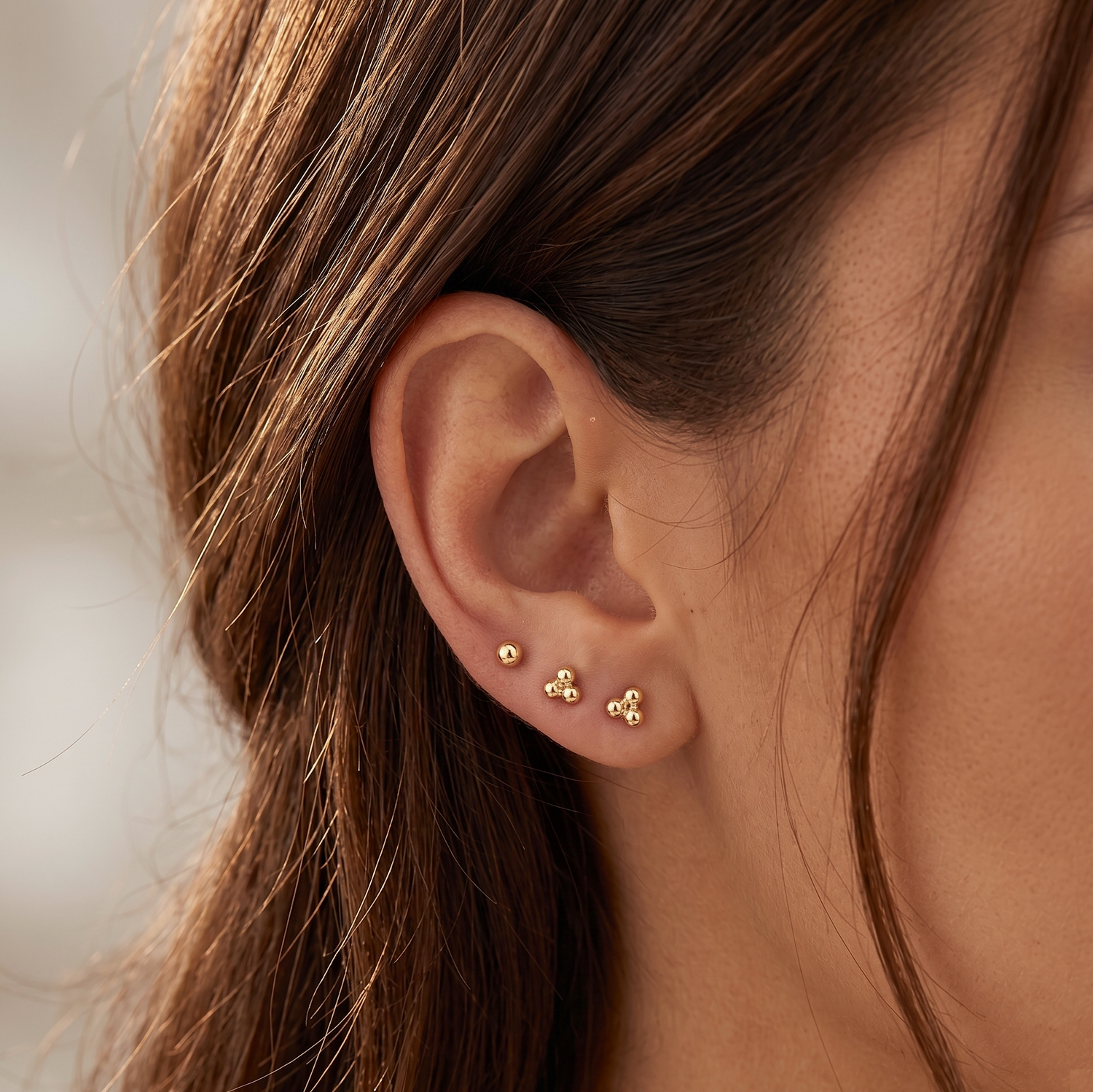 Anting Tusuk Bola Trinity Emas Padat 14k