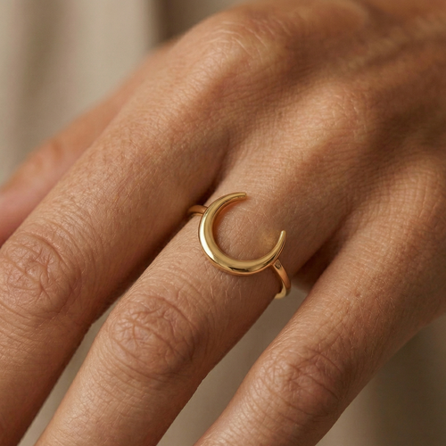 Cincin Bulan Sabit Emas