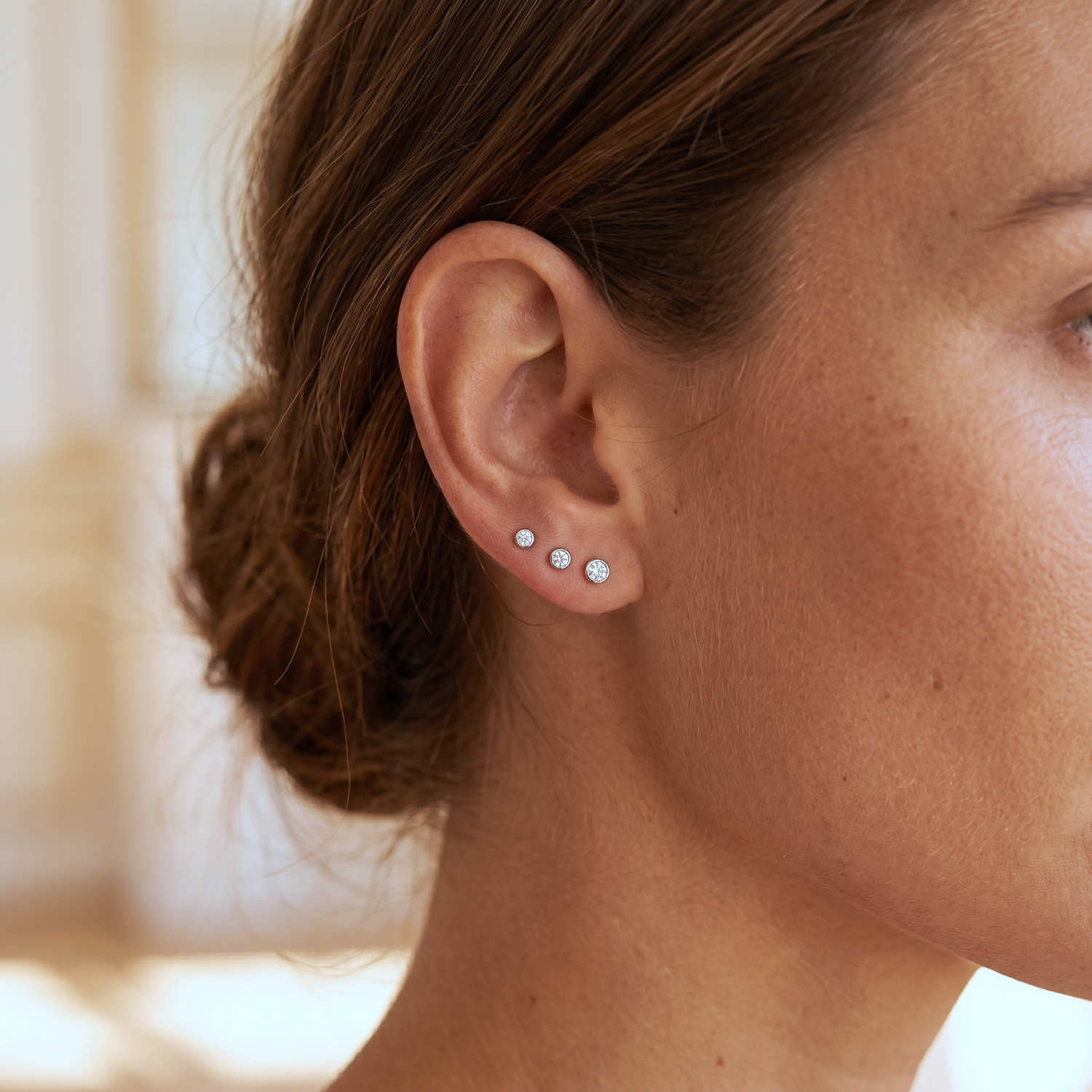 ต่างหูลาบเร็ตแบบเกลียวประดับเพชรเม็ดเล็กกรอบทองแท้ 14K