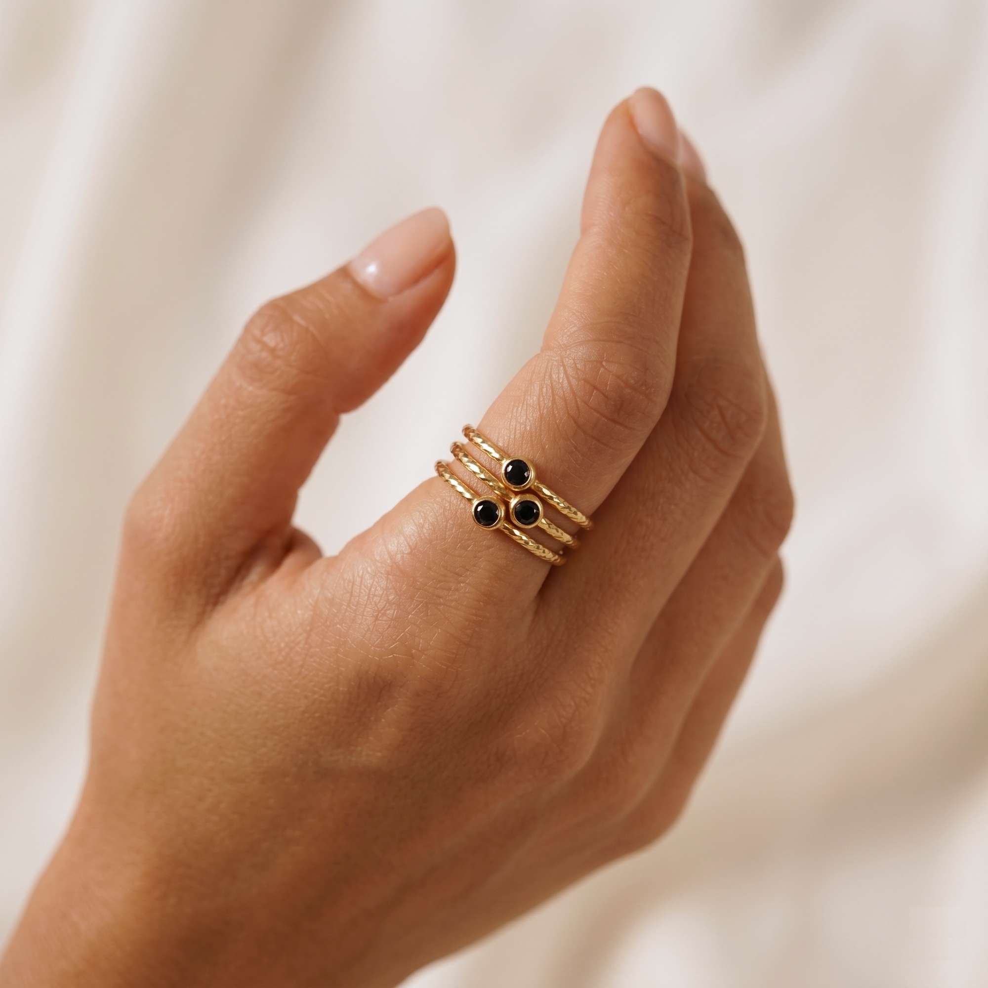 Baby svart glitrende ring