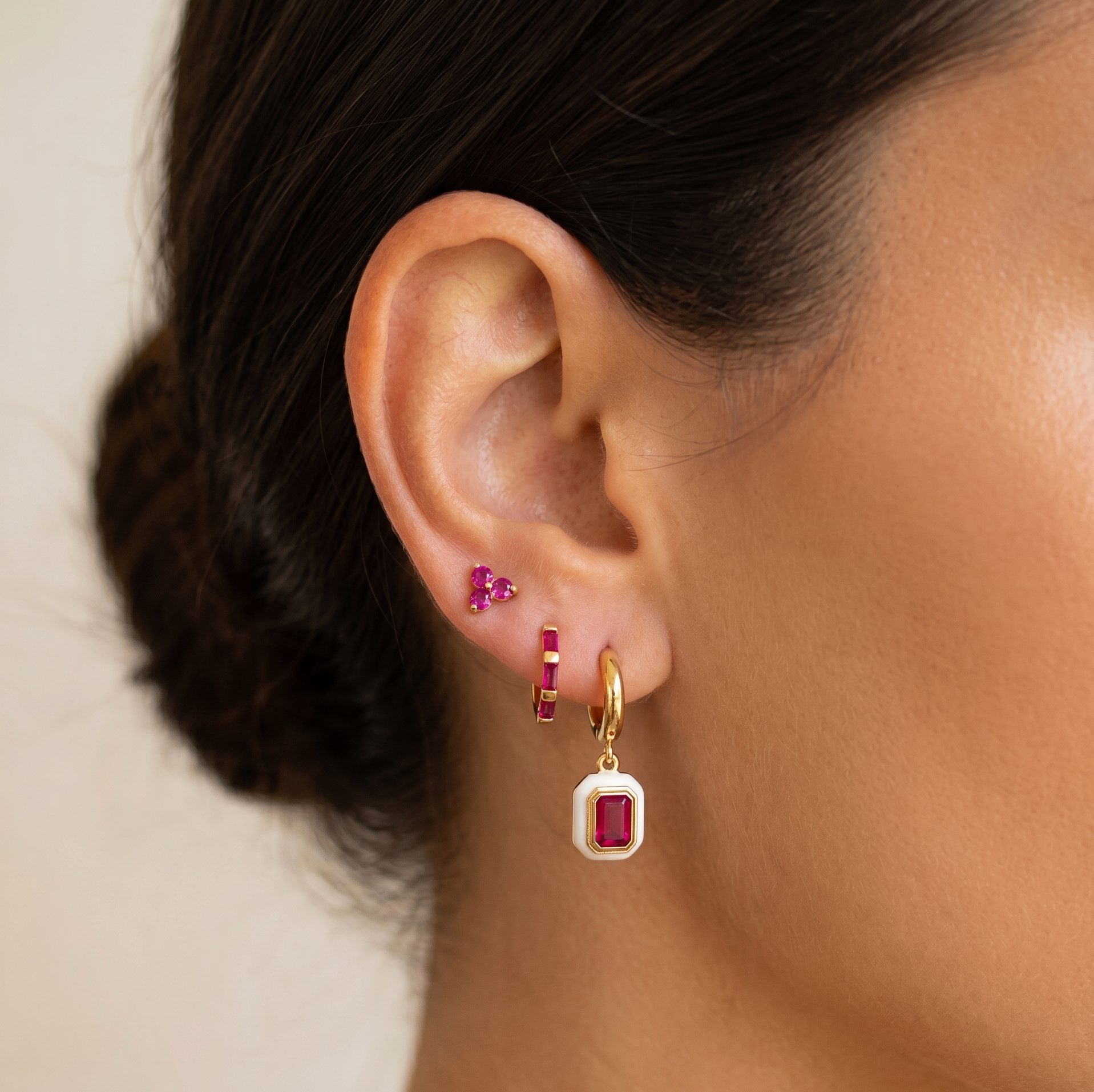 Orecchini a cerchio Ruby Bedazzle