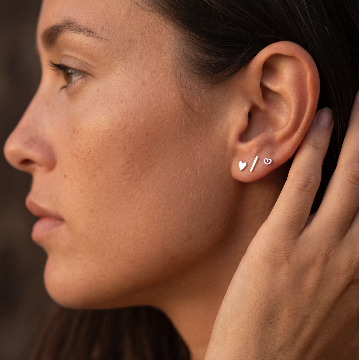 ต่างหูลาบเร็ตเกลียวภายในรูปหัวใจน่ารักทองแท้ 14K