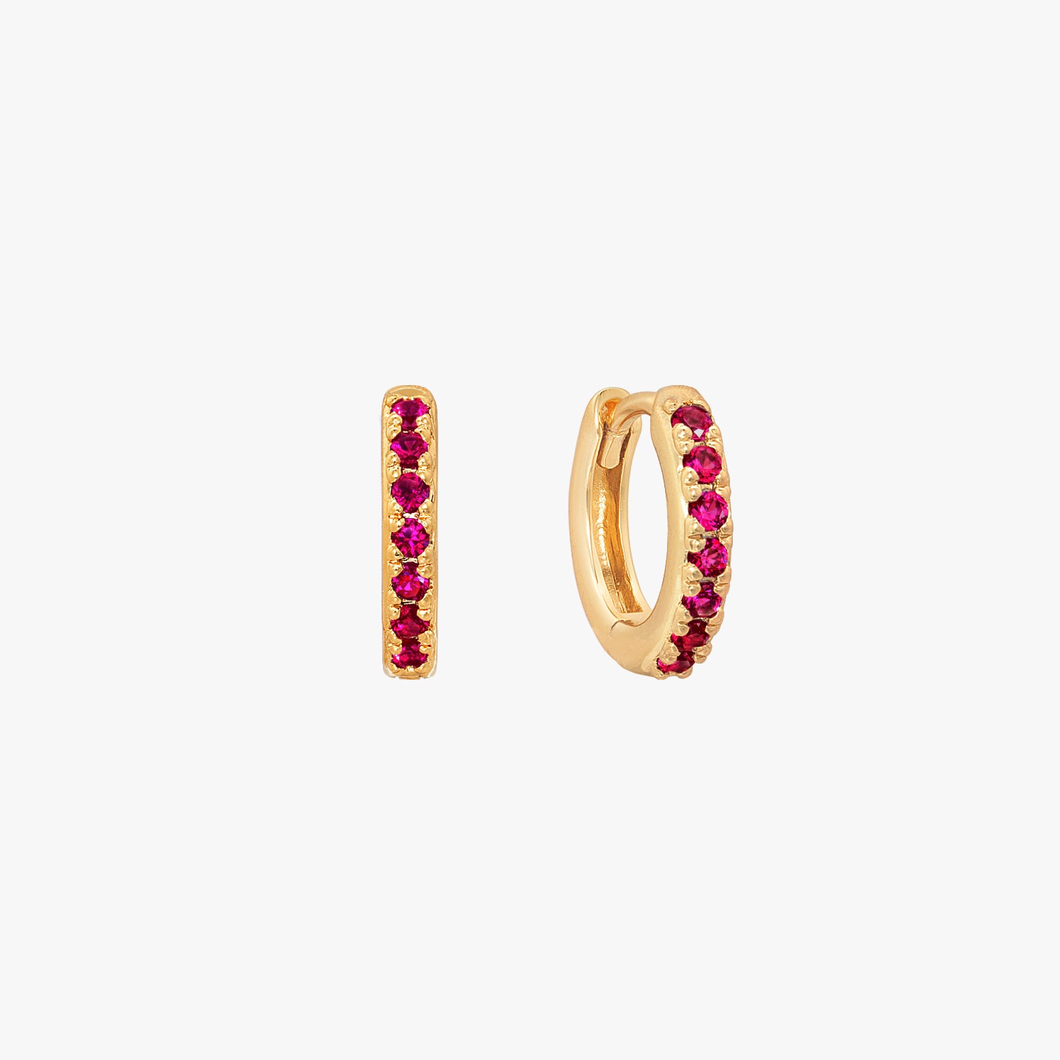 Ruby Pave Huggie Hoop Ohrringe