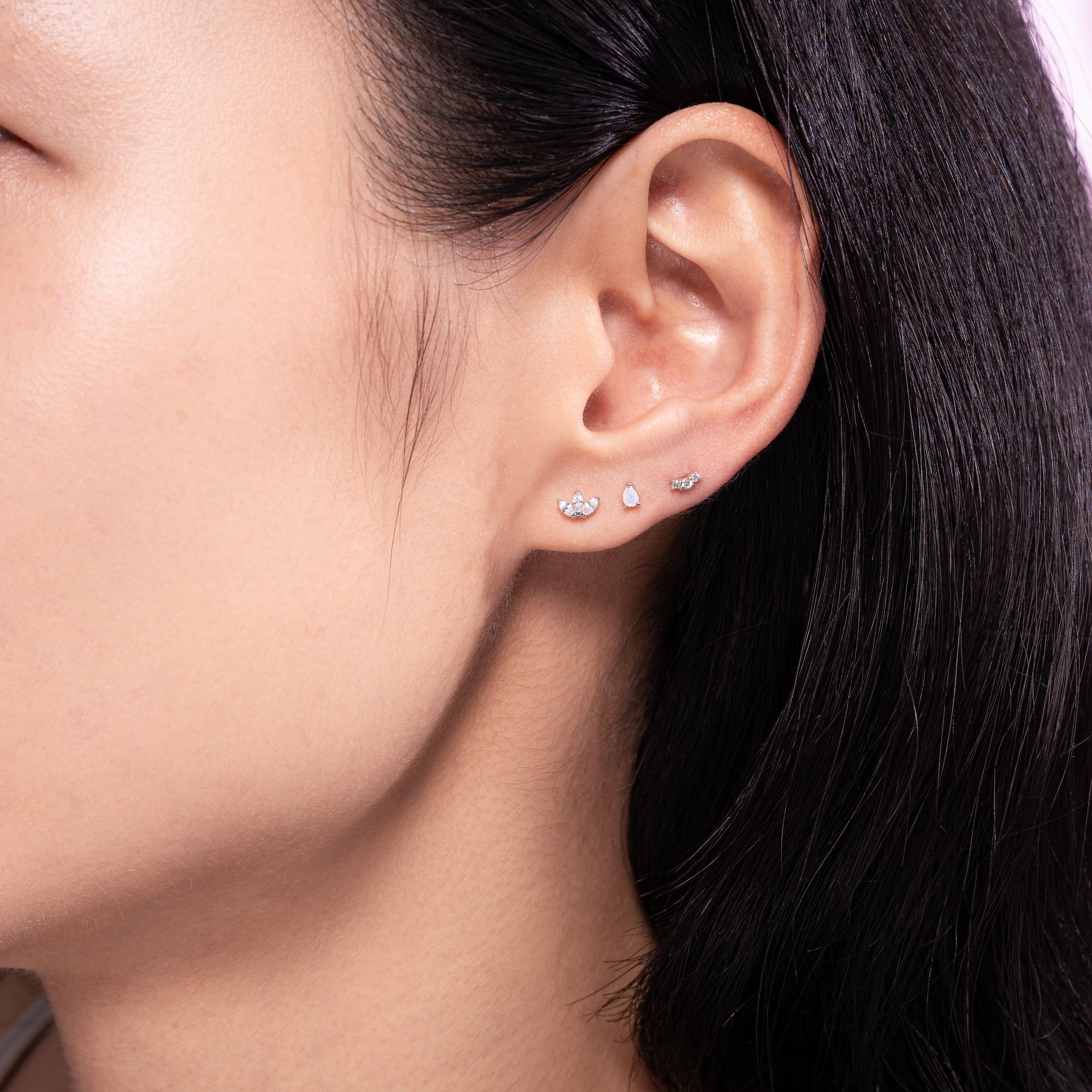 Color:White Gold
Post Length:6.5mm
Post Length:5mm
Post Length:8mm