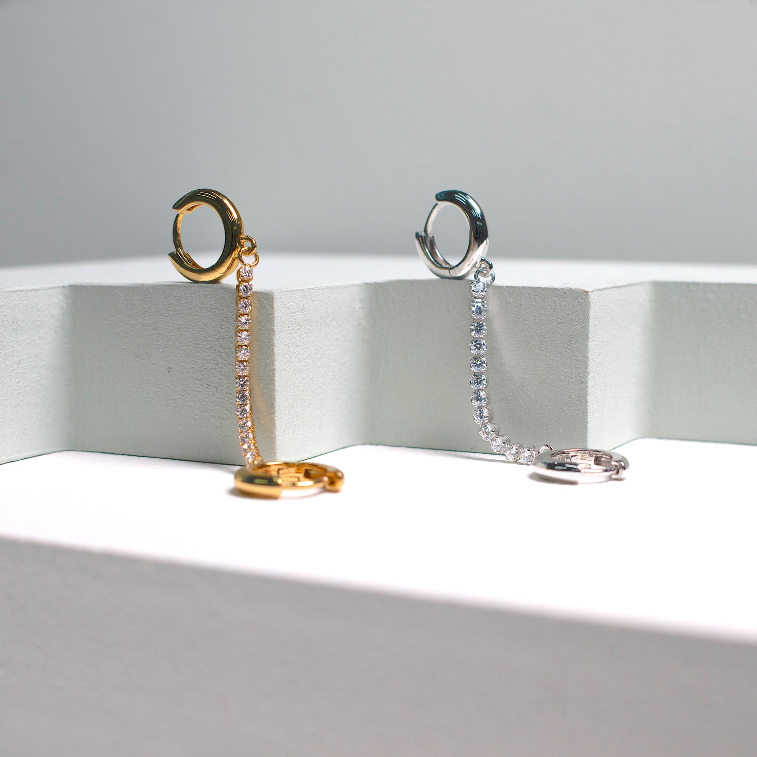 Color:Gold
Color:Silver