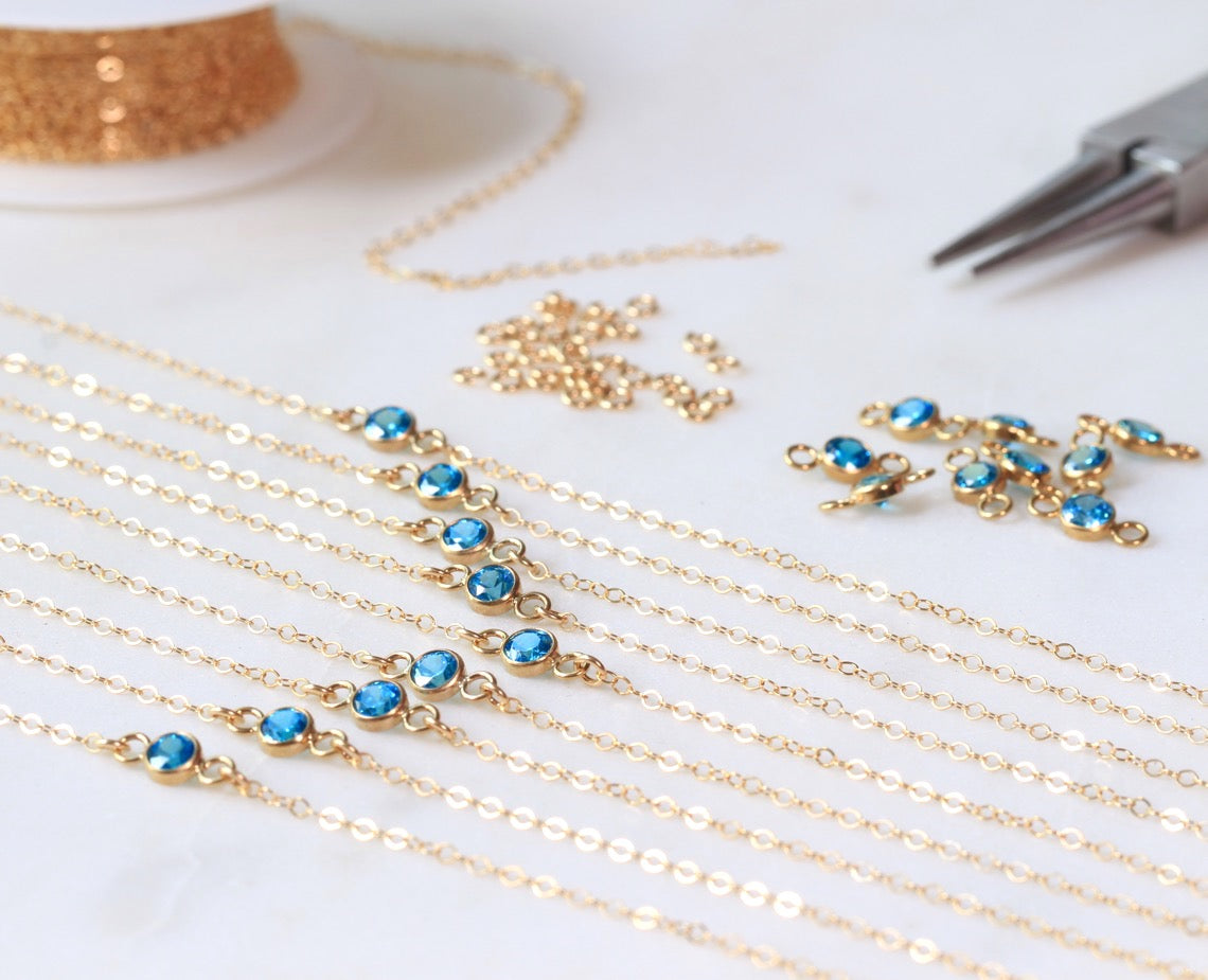 Funkelnde Lünette Halshöfchen