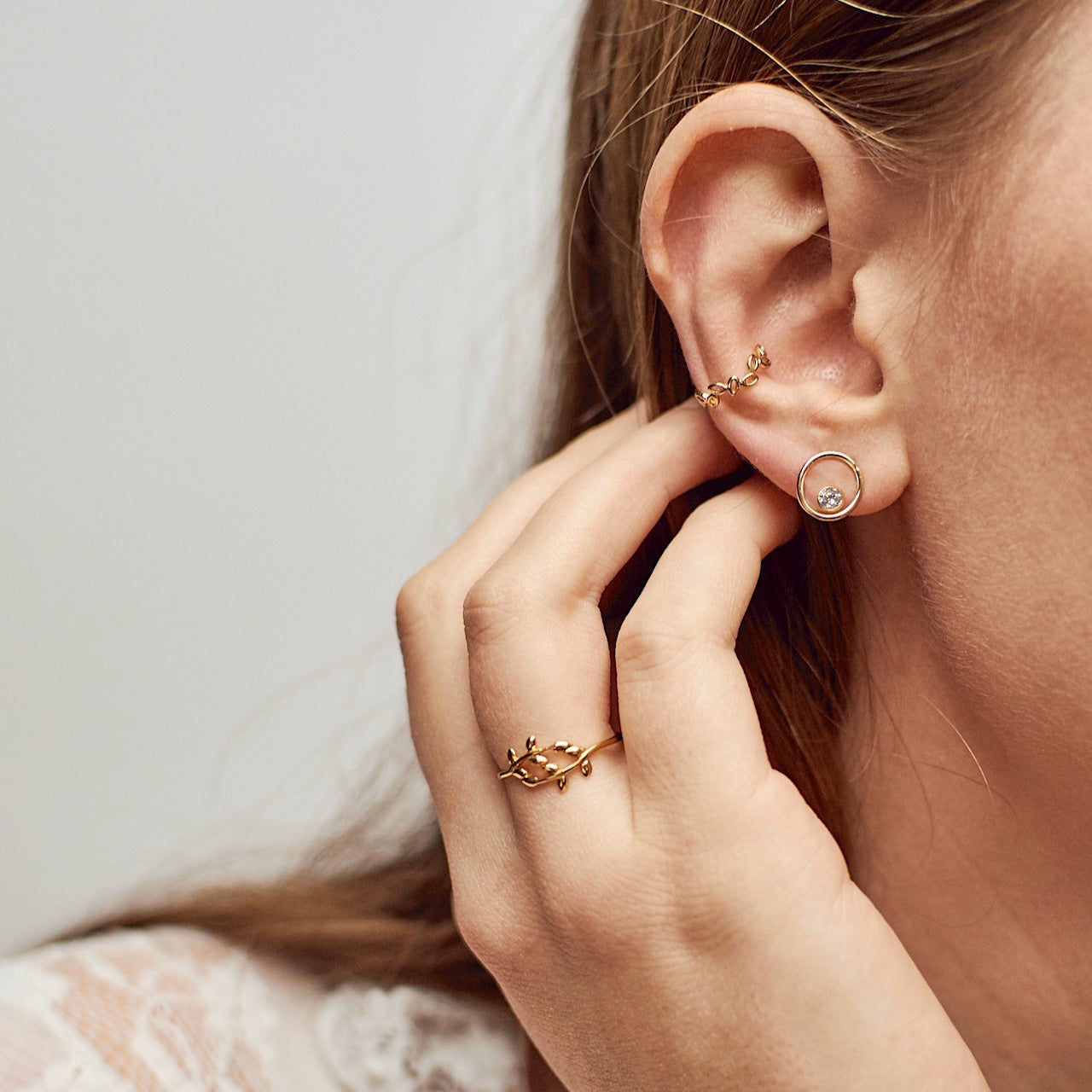 Orecchini a bottone a cerchio Halo Sparkle