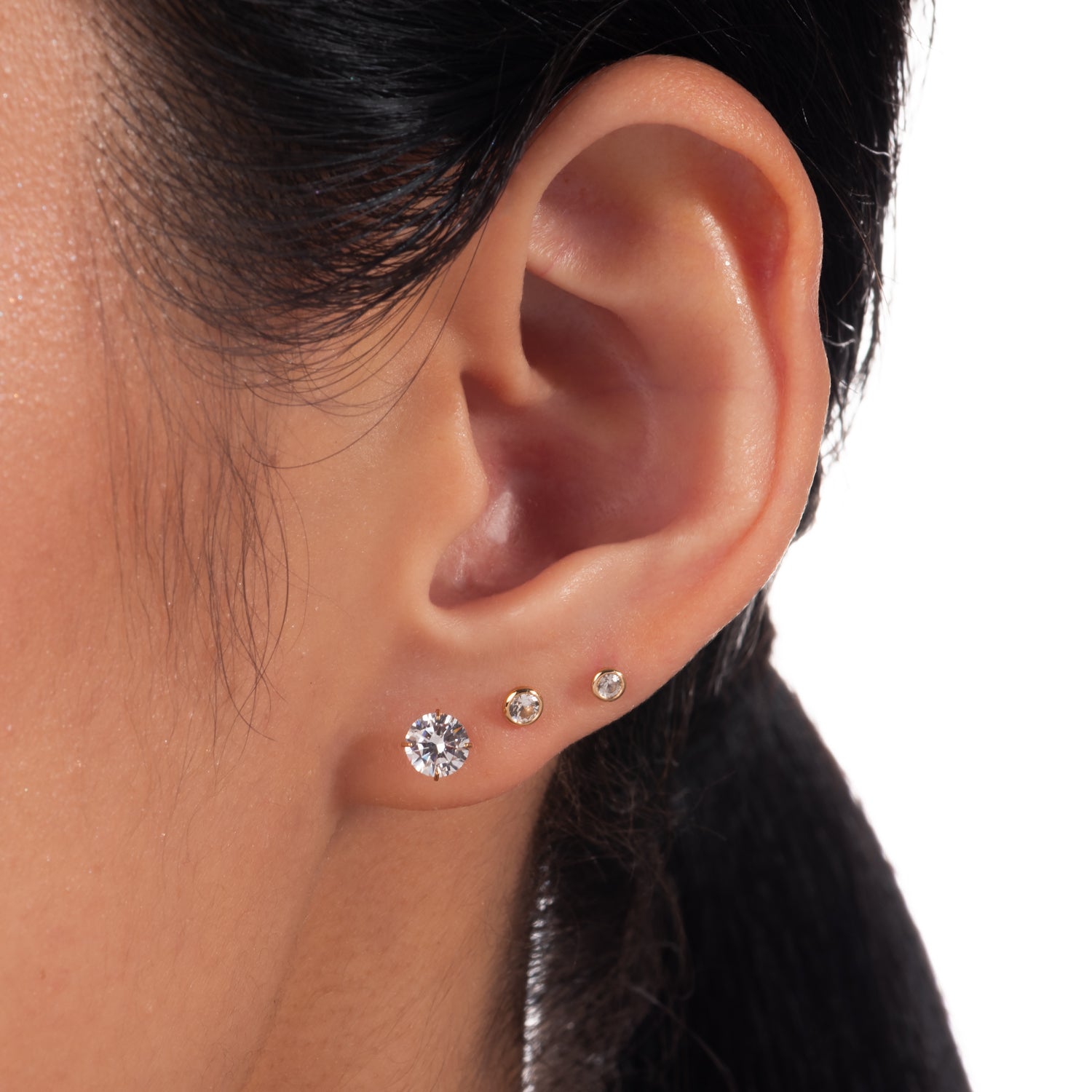 14K Solid Gold Mini Bezel Threaded Labret Earring 2.5mm J CO Jewellery