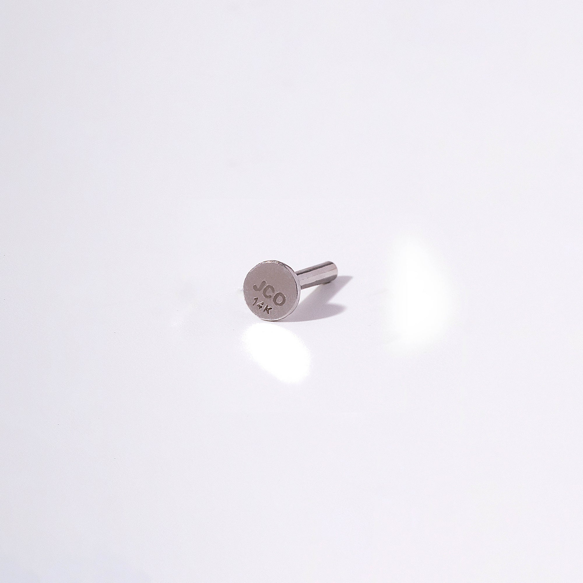 Color:White Gold
Option:Single
Option:Pair