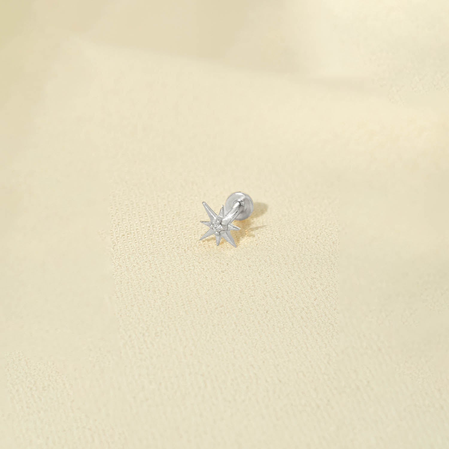 Color:White Gold
Option:Single
Option:Pair