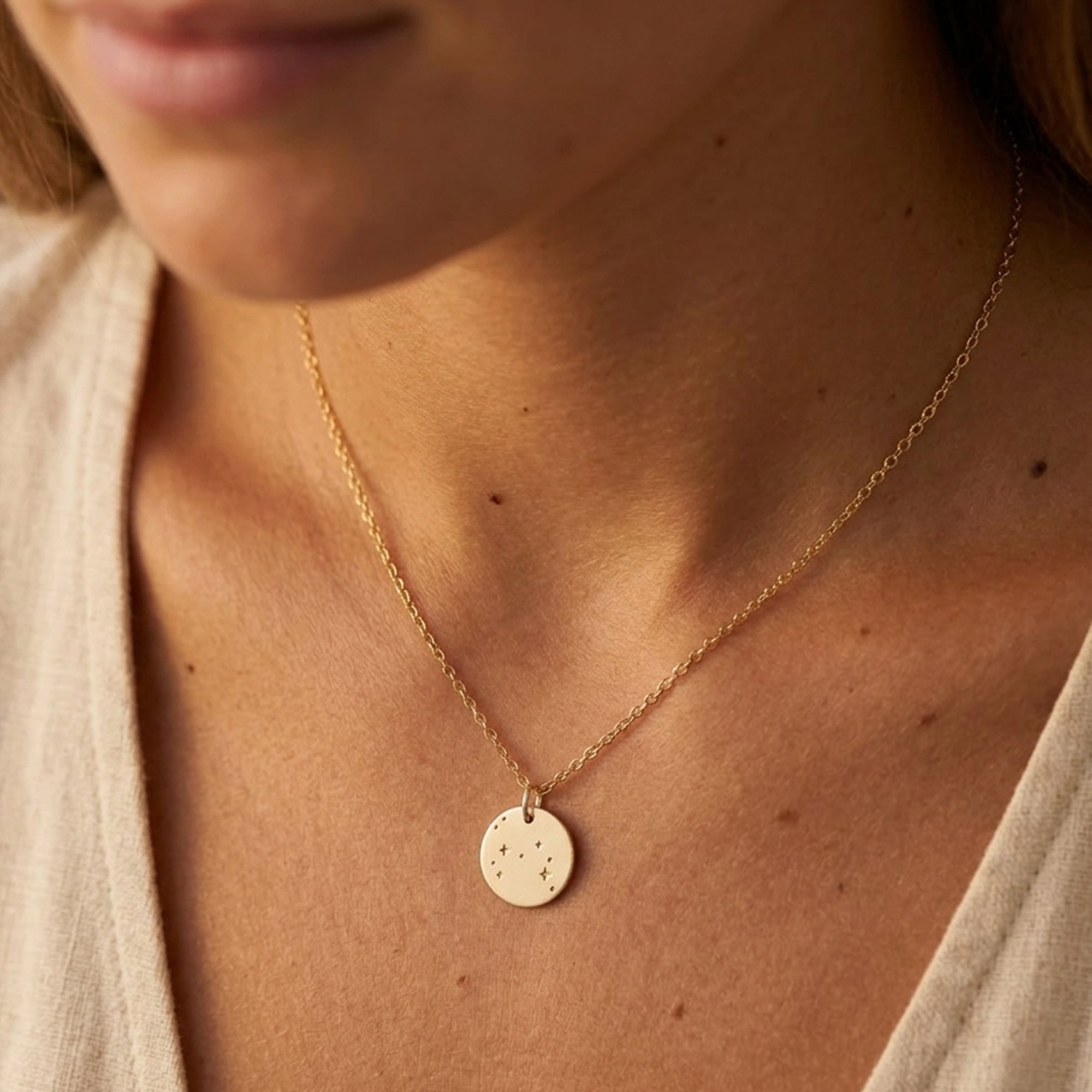 パーソナライズされたゾディアックネックレス – J&CO Jewellery
