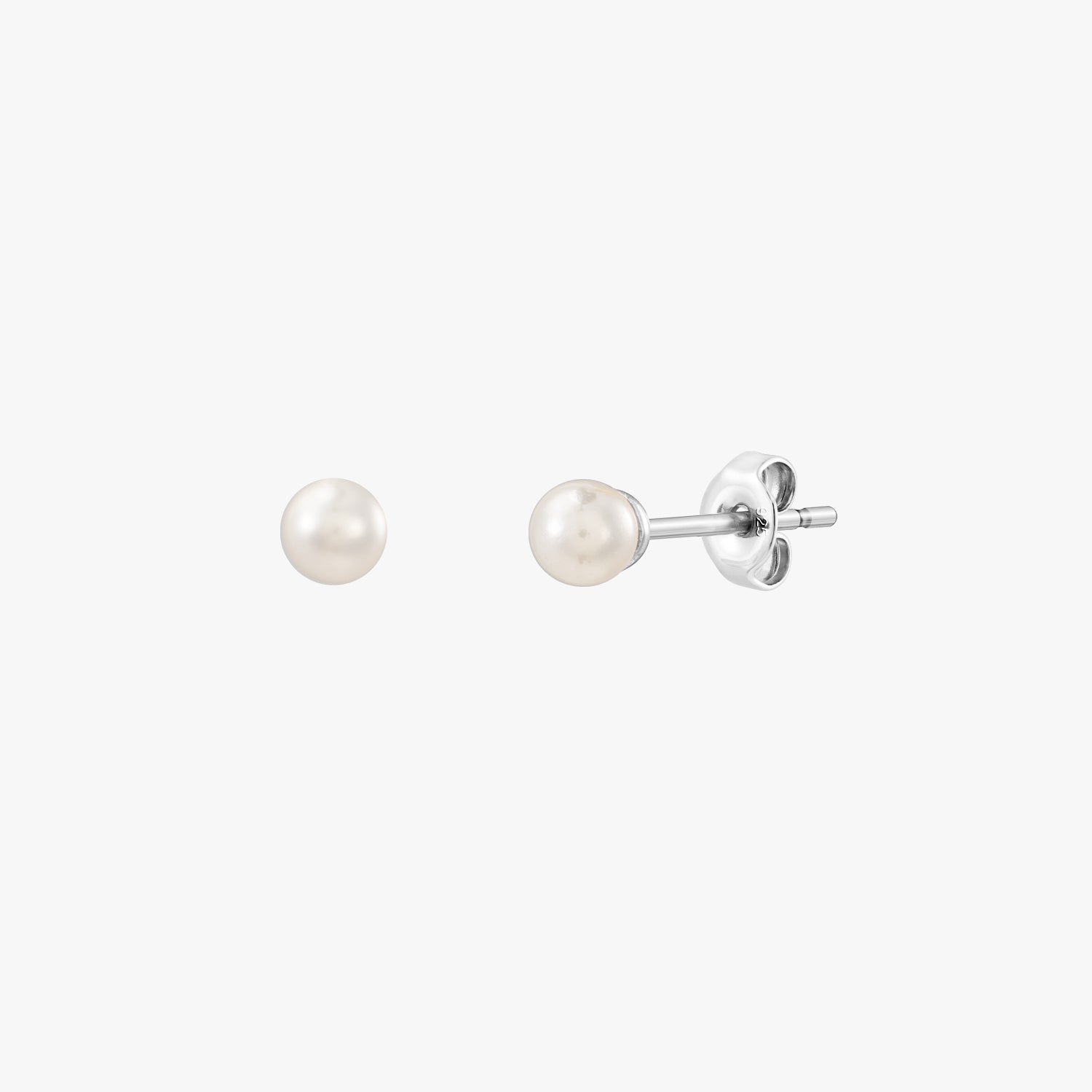 Little Pearl Stud Earrings – J&CO Jewellery