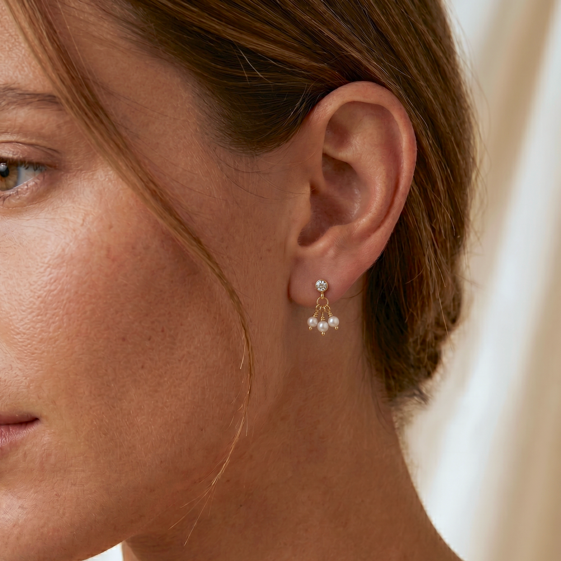 Tiny Pearls Stud Earrings