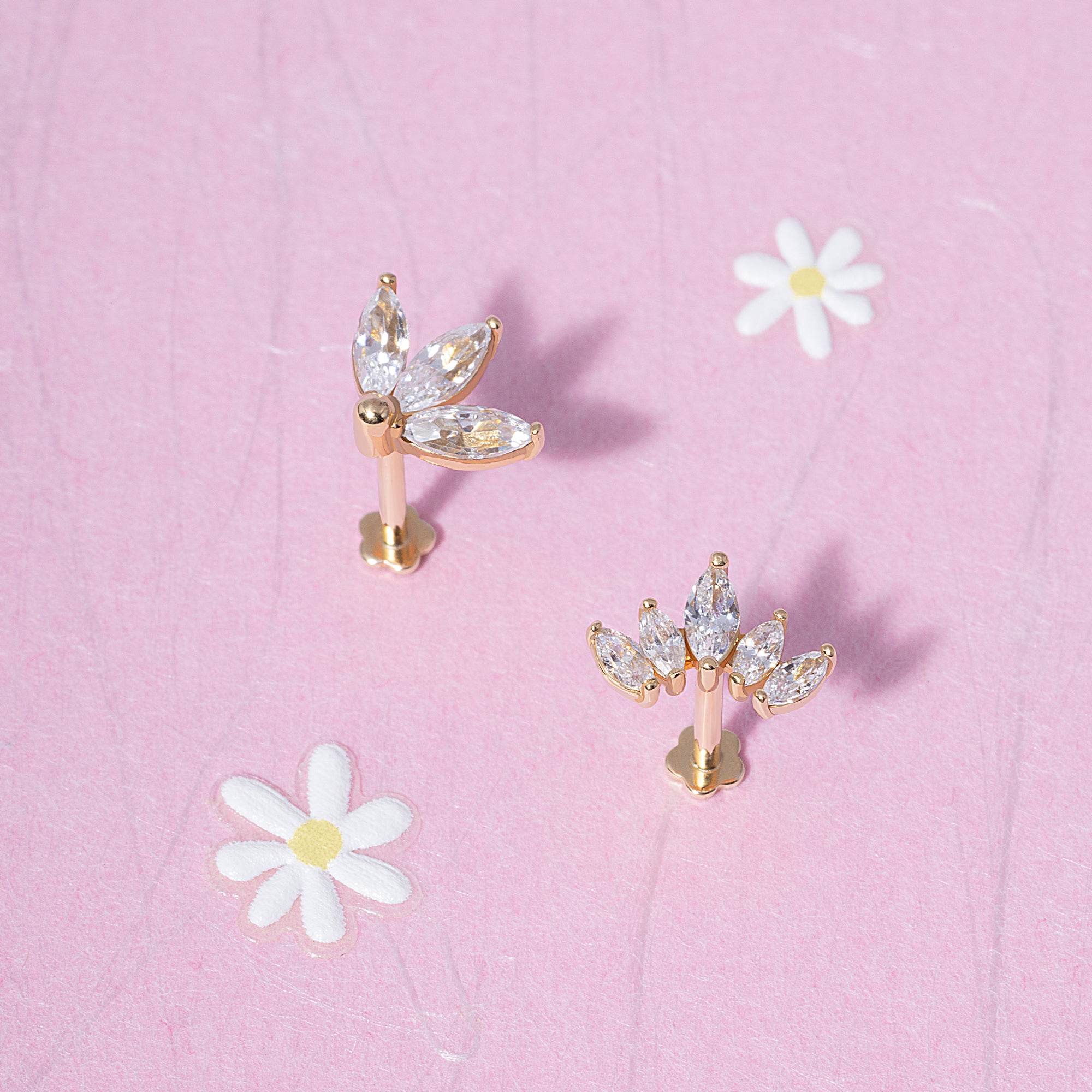 Color:Yellow Gold
Option:Single
Option:Pair