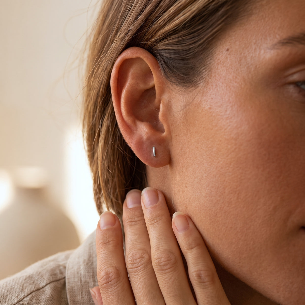 Mini boucles d'oreilles à barres maigres