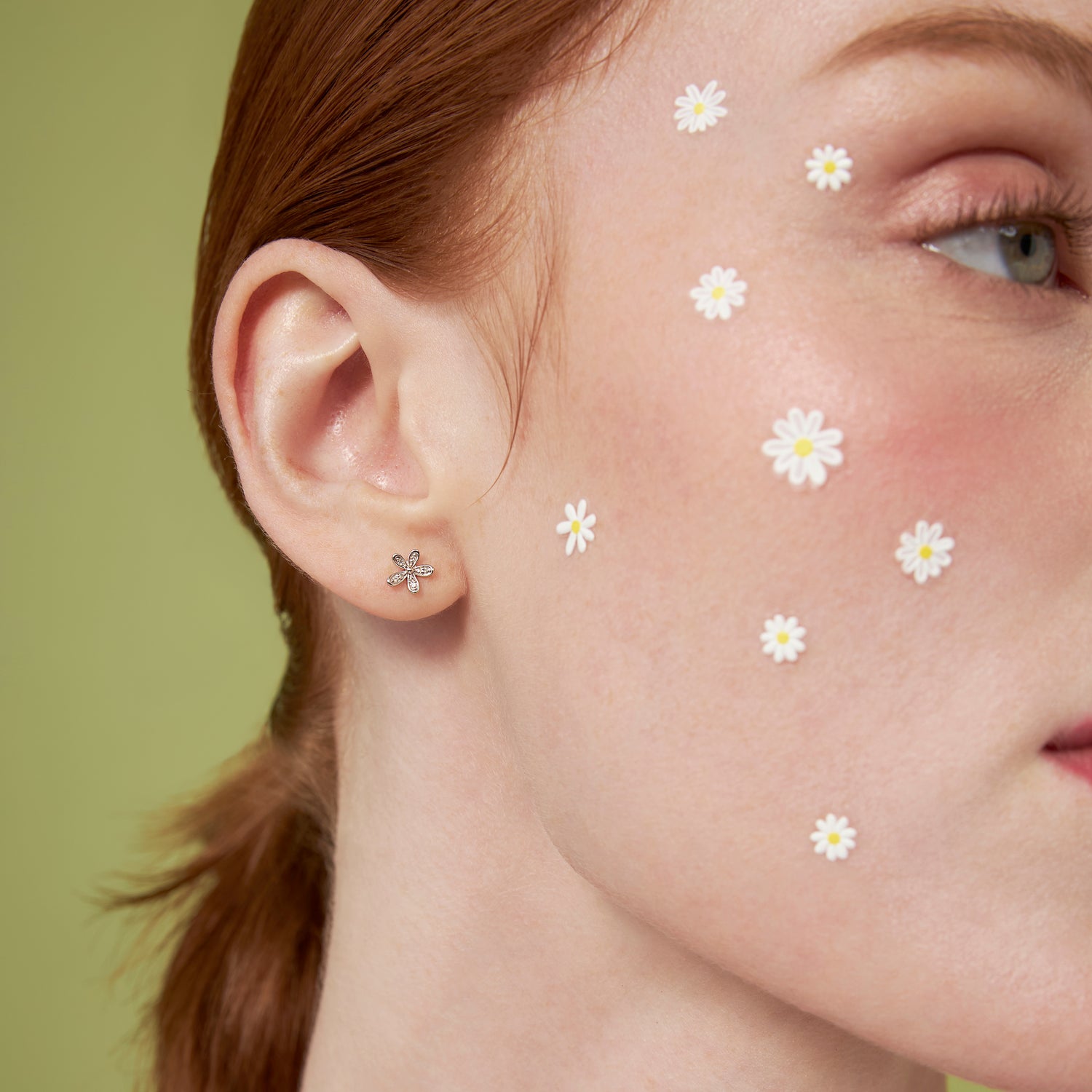 Color:White Gold
Option:Single
Option:Pair