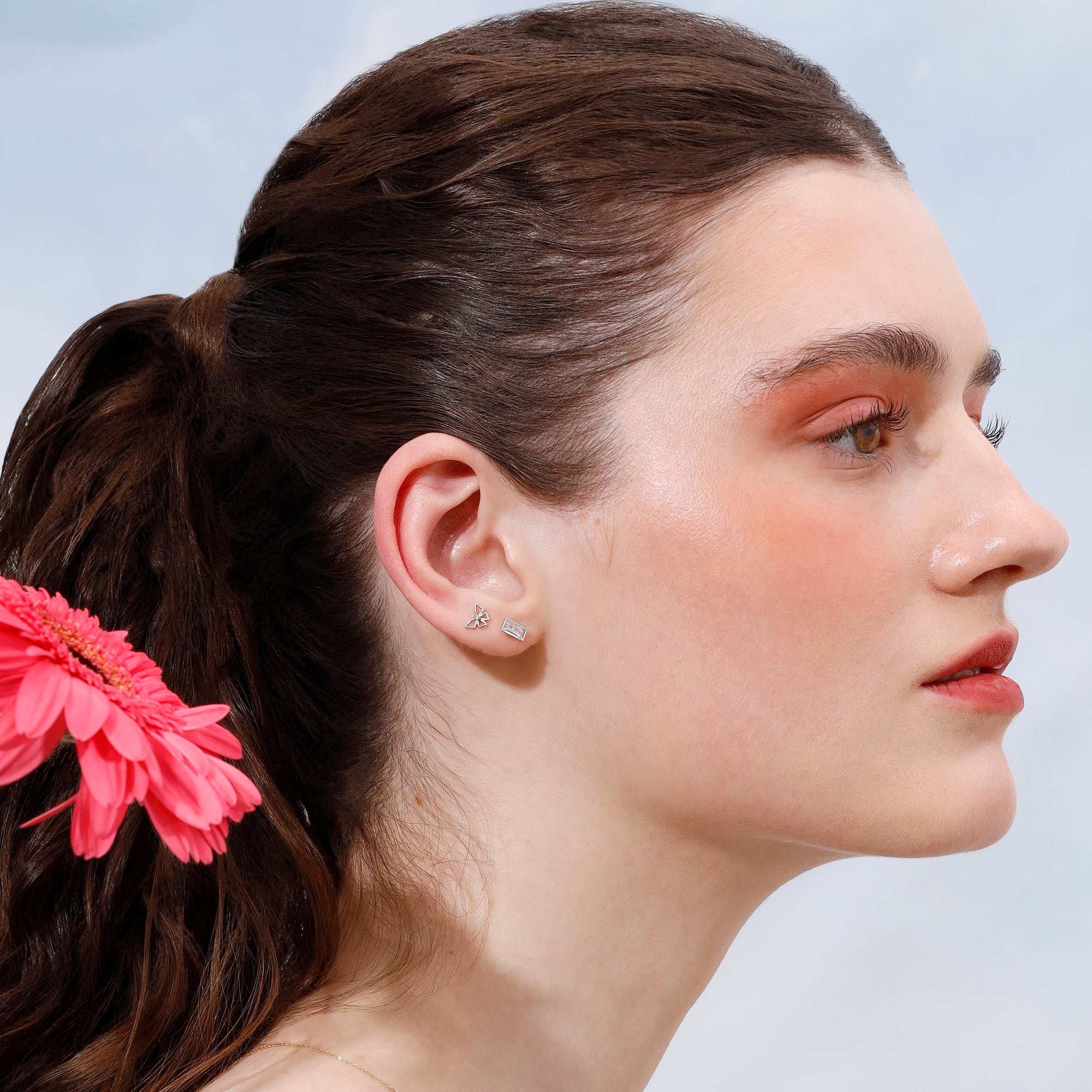 Color:White Gold
Post Length:6.5mm
Post Length:5mm
Post Length:8mm