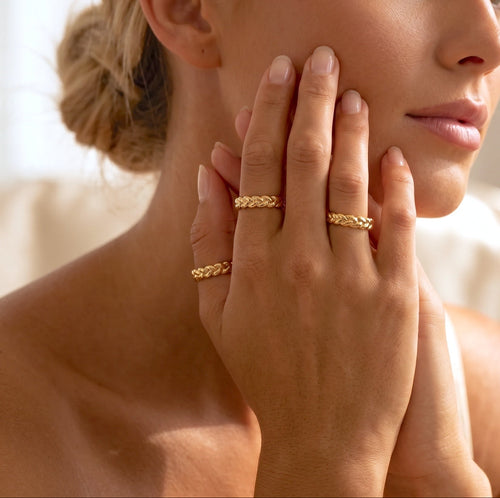 Cincin Emas Anyaman