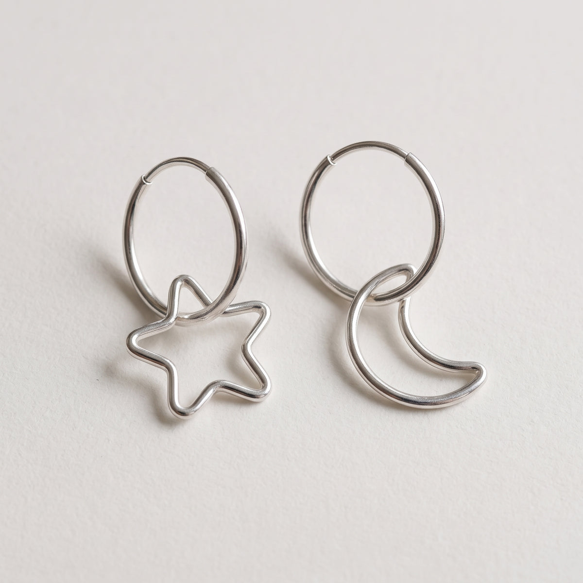 Anting Hoop Bintang Bulan