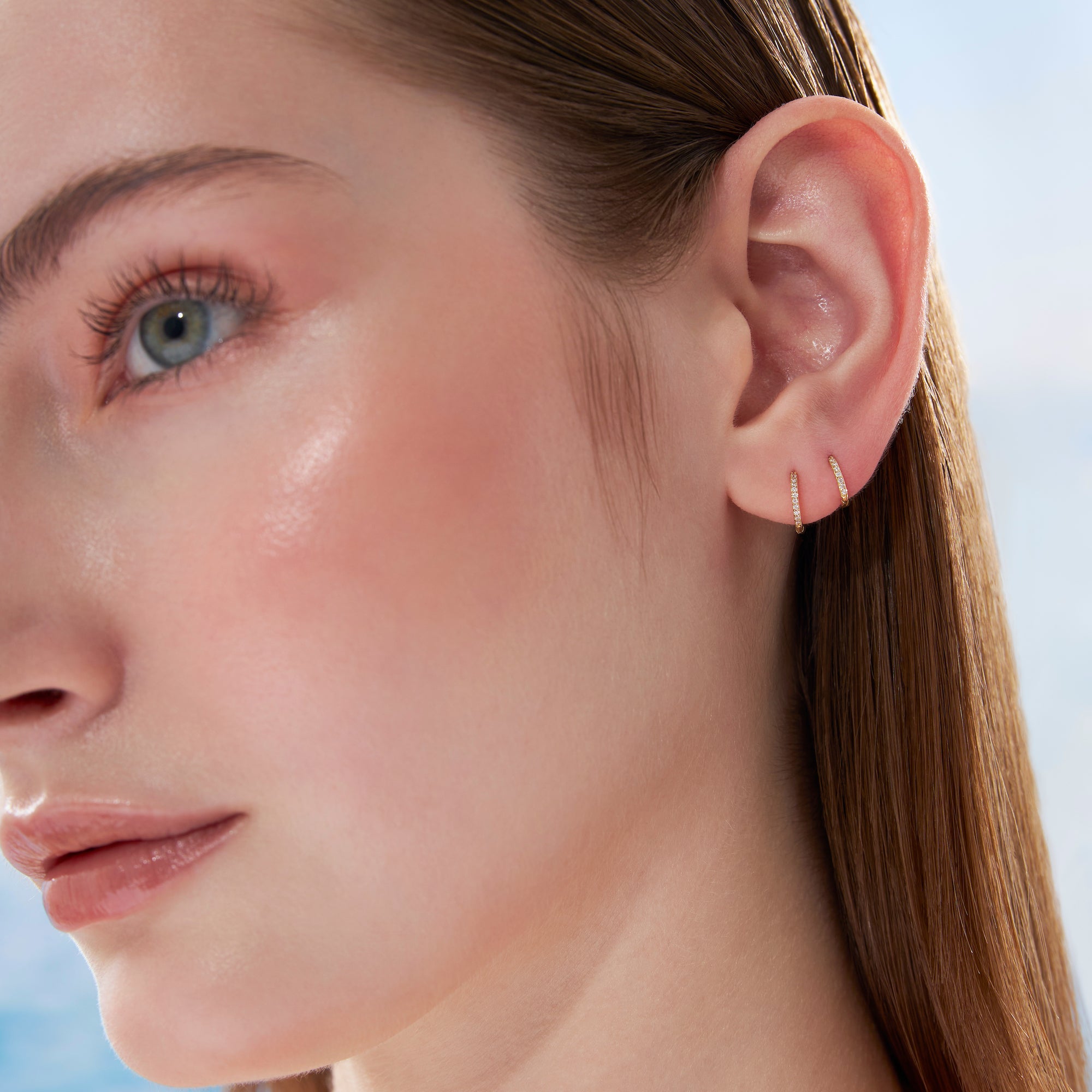 Color:Yellow Gold
Option:Single
Option:Pair