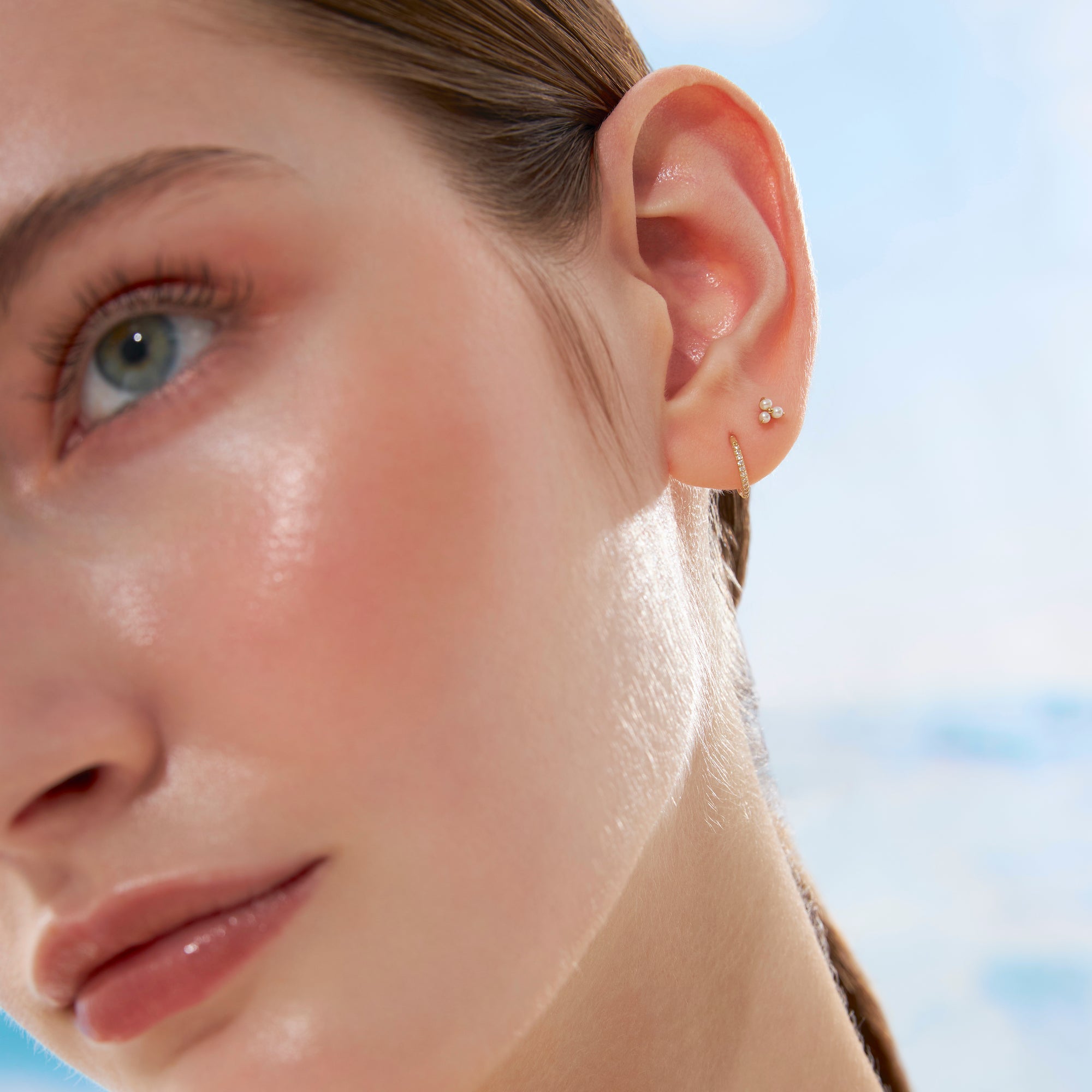 Color:Yellow Gold
Option:Single
Option:Pair