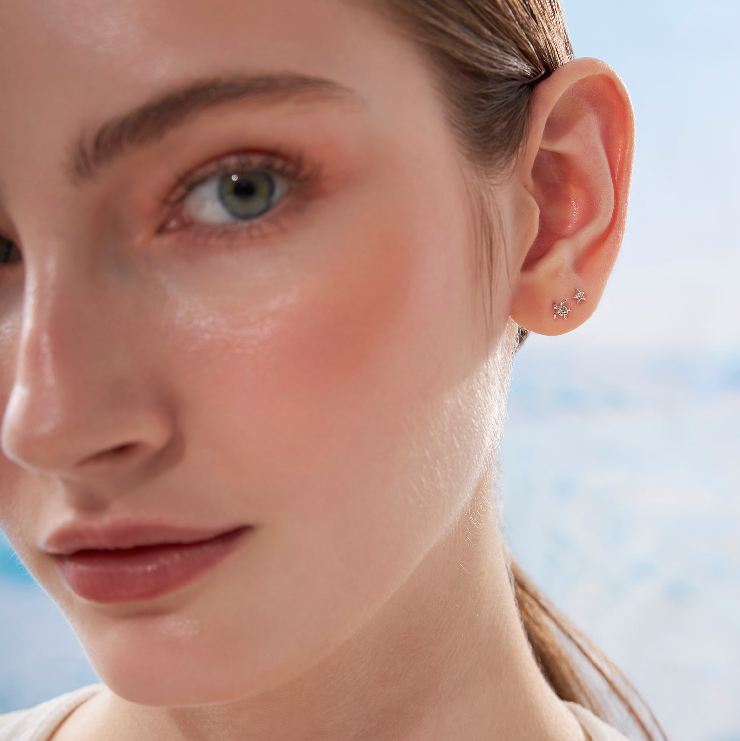 Color:White Gold
Option:Single
Option:Pair