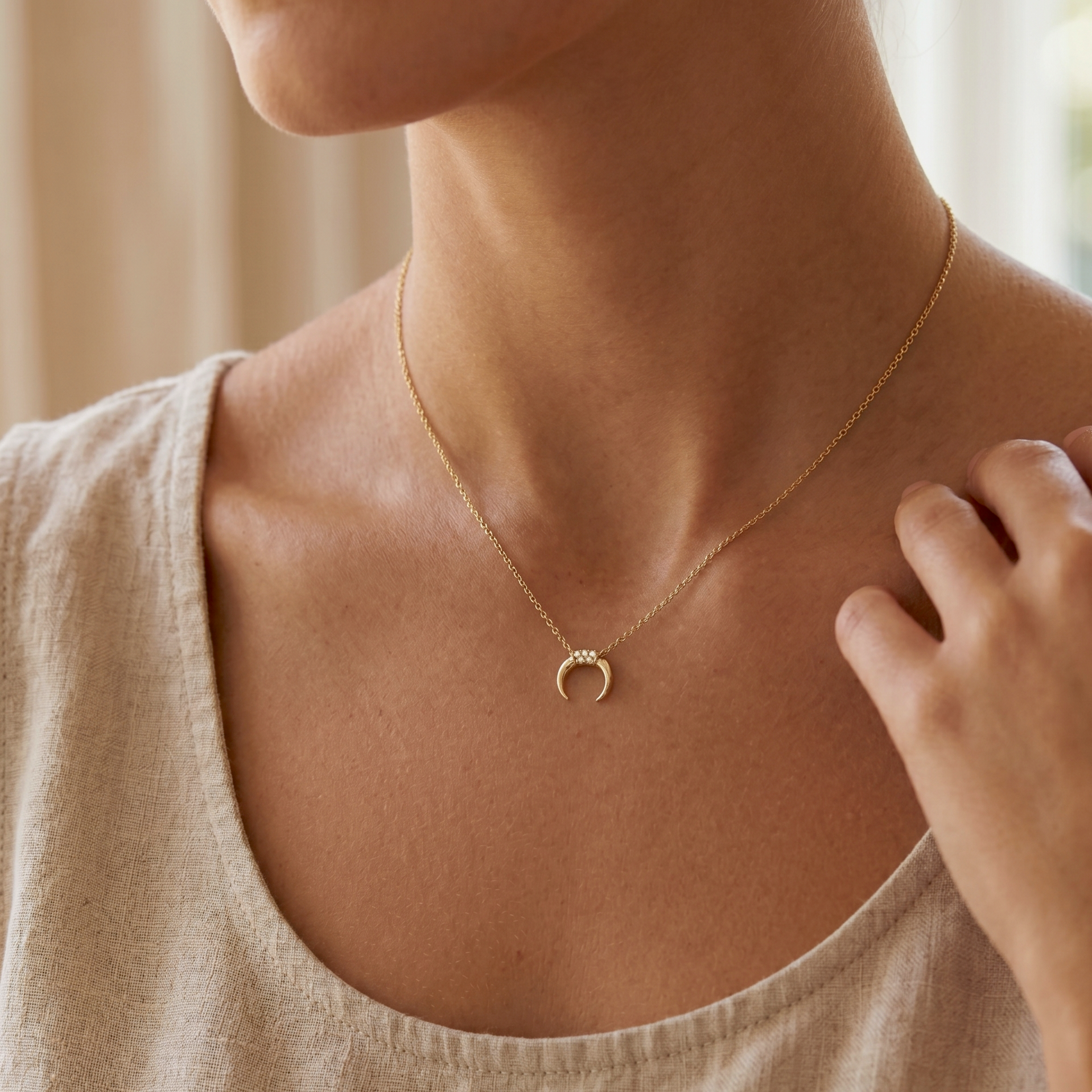 Kalung Bulan Berpaving