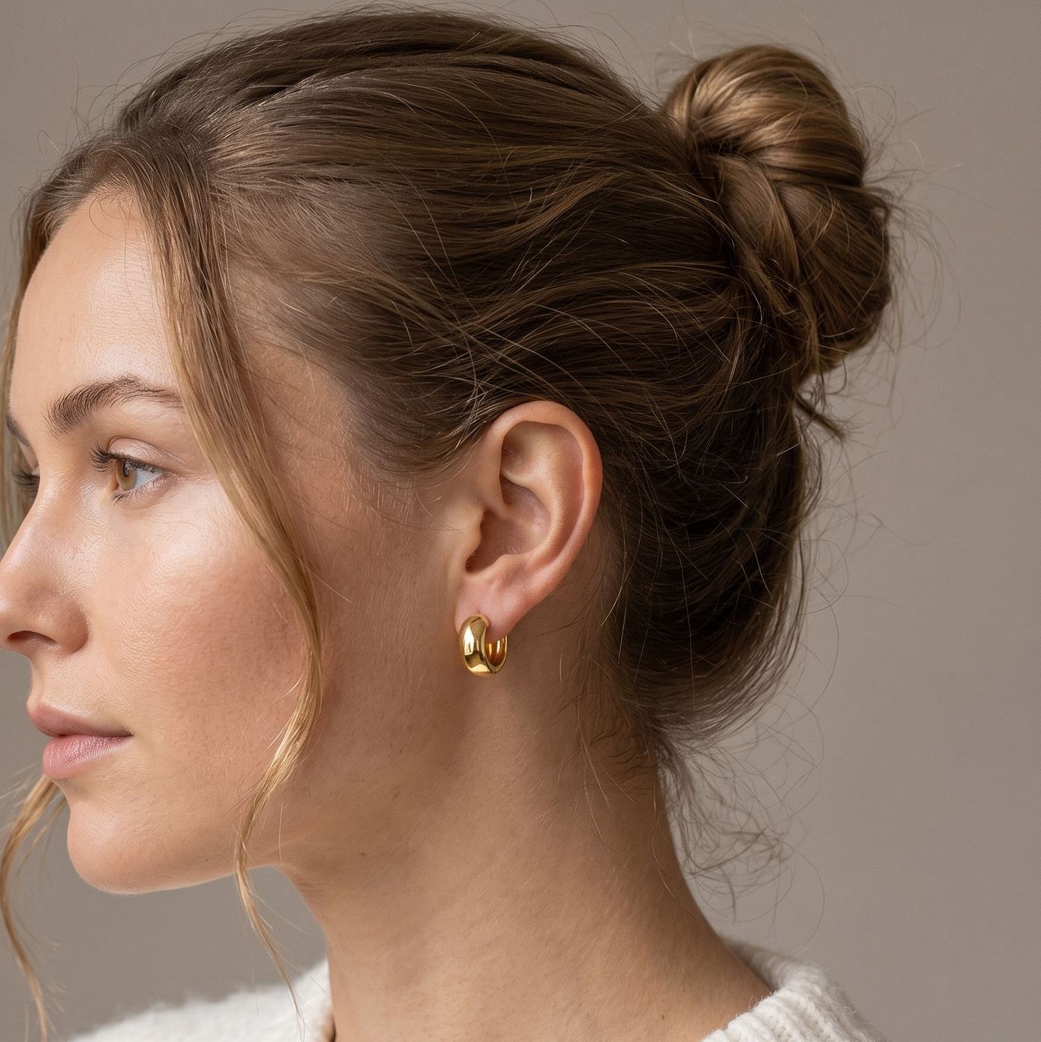 Chunky Medium Huggie Hoop Earrings