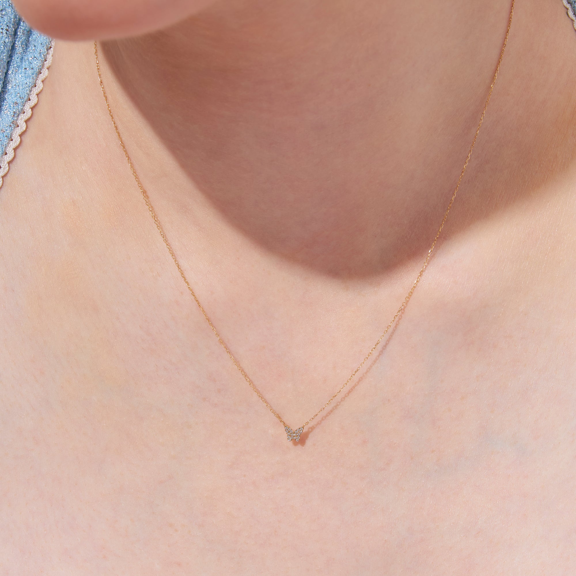 14K Massivt Guld Mini Pavé Diamant Sommerfugle Halskæde