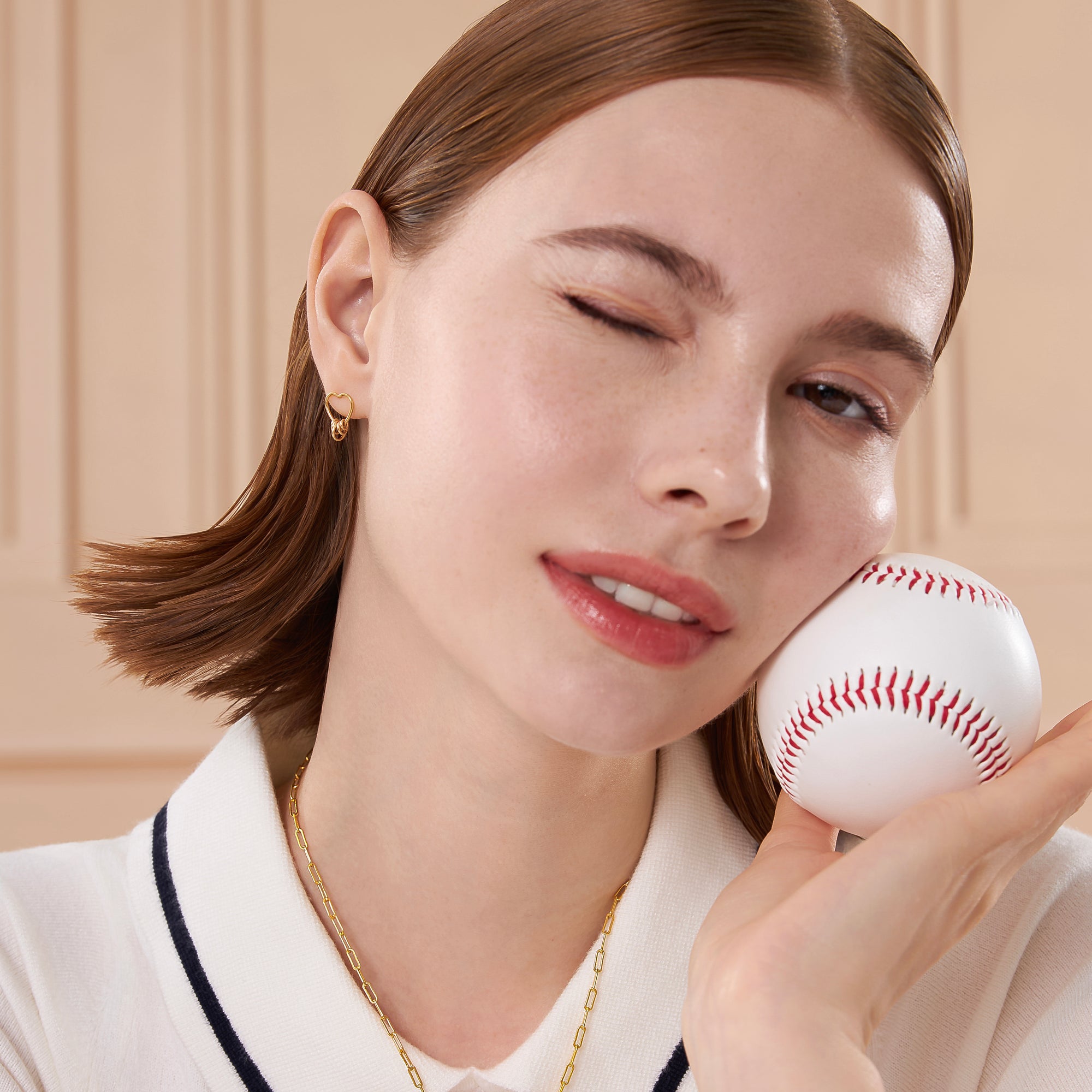 Color:Gold
Color:Silver