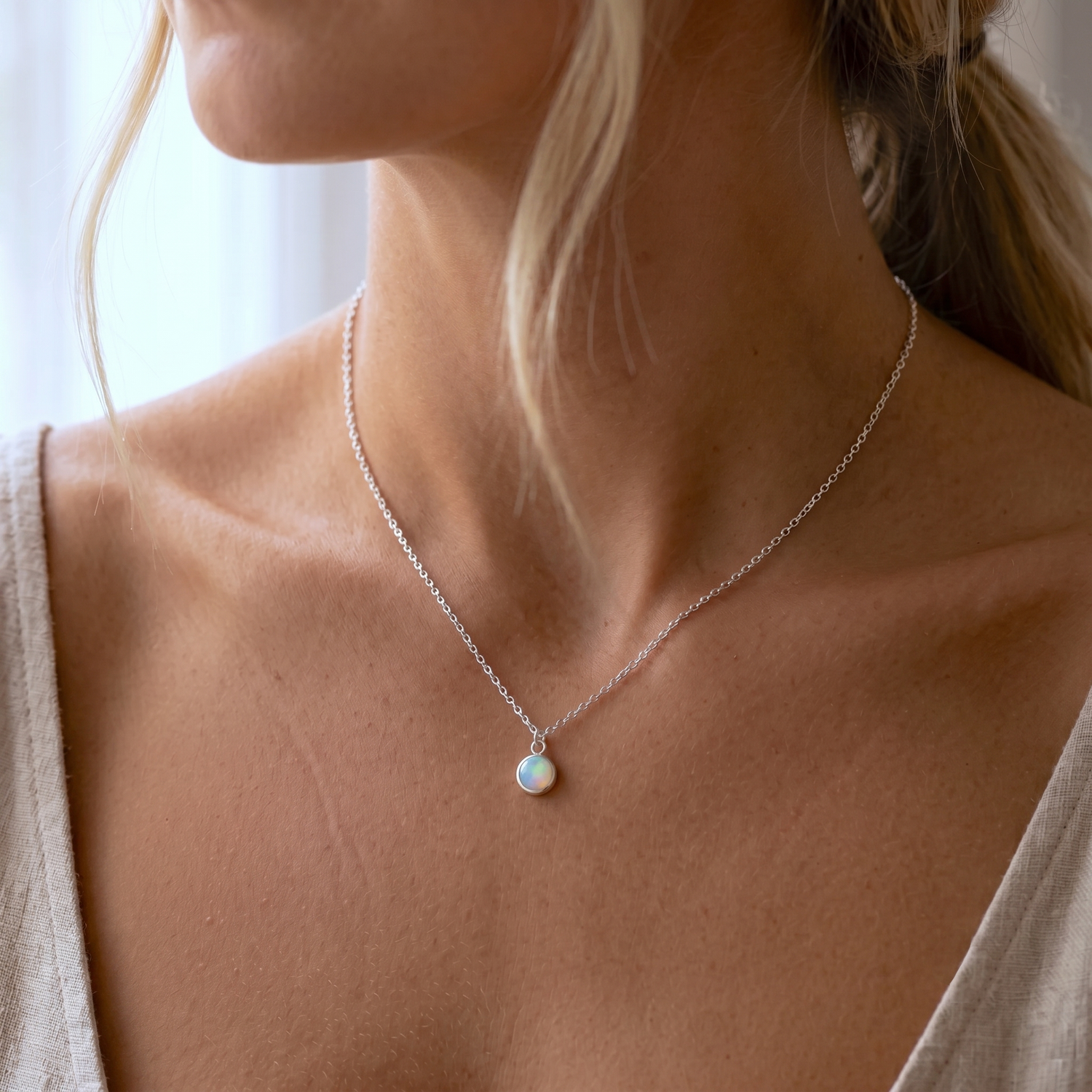 Opal Bezel Ketting