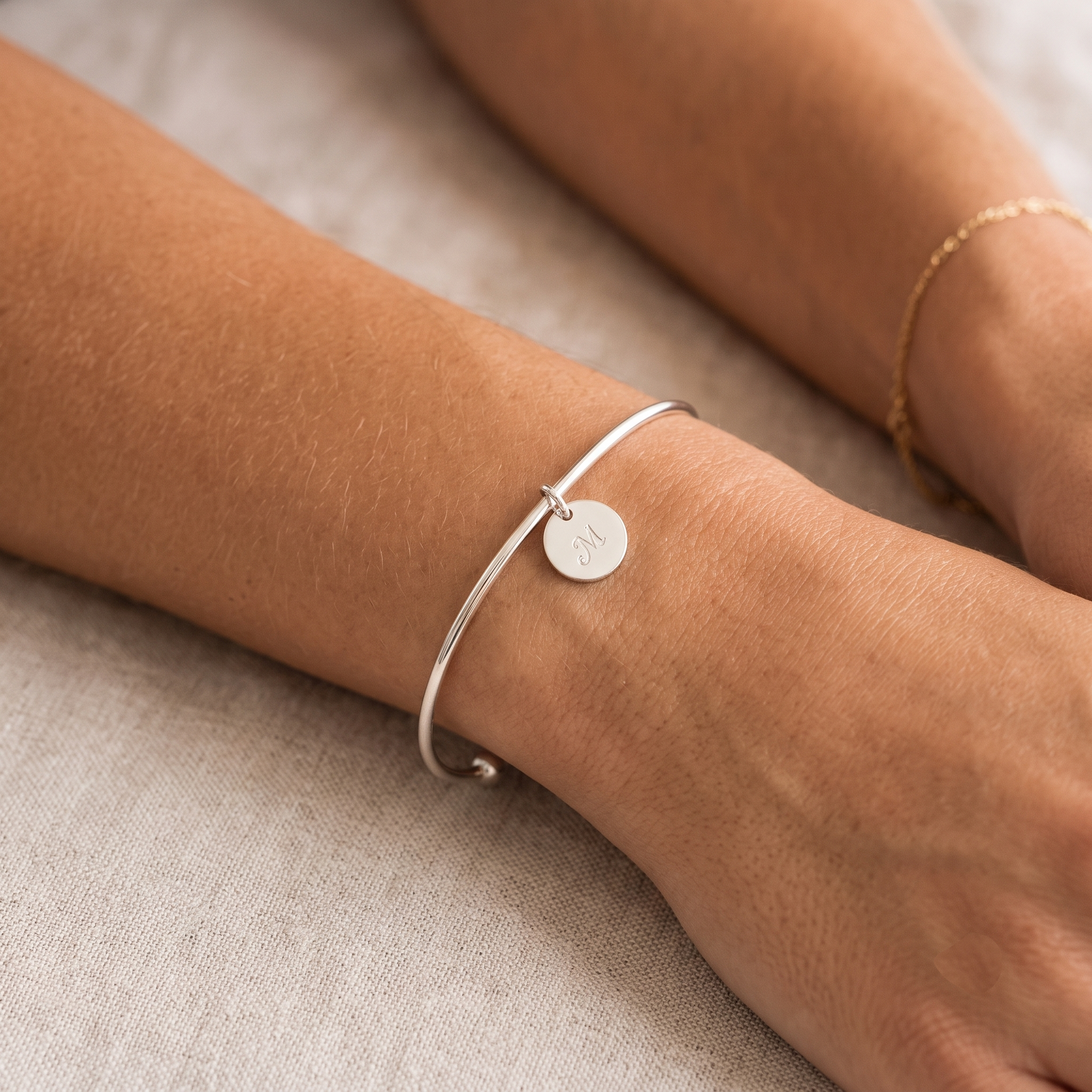 Personligt diskberlock-armband med manschett