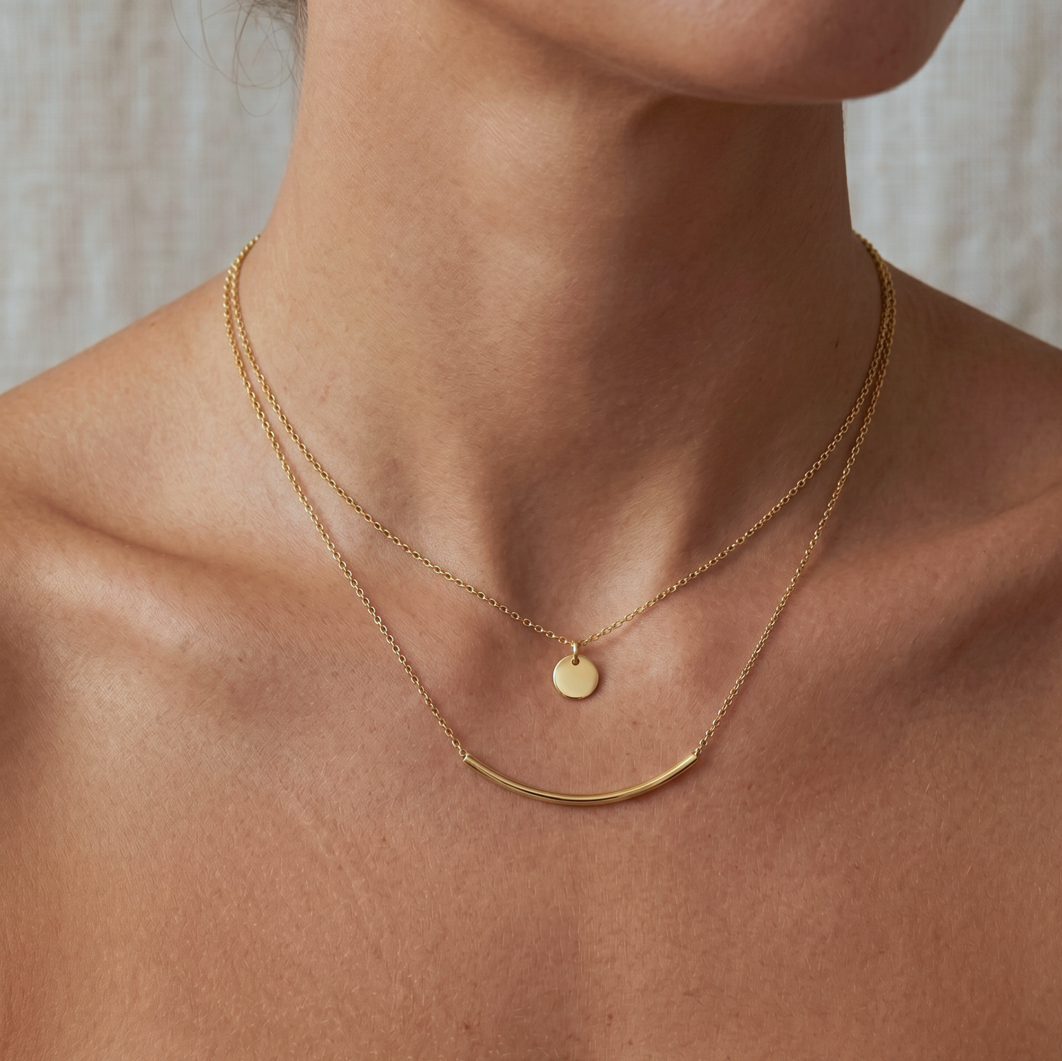 Little Disc Choker Necklace