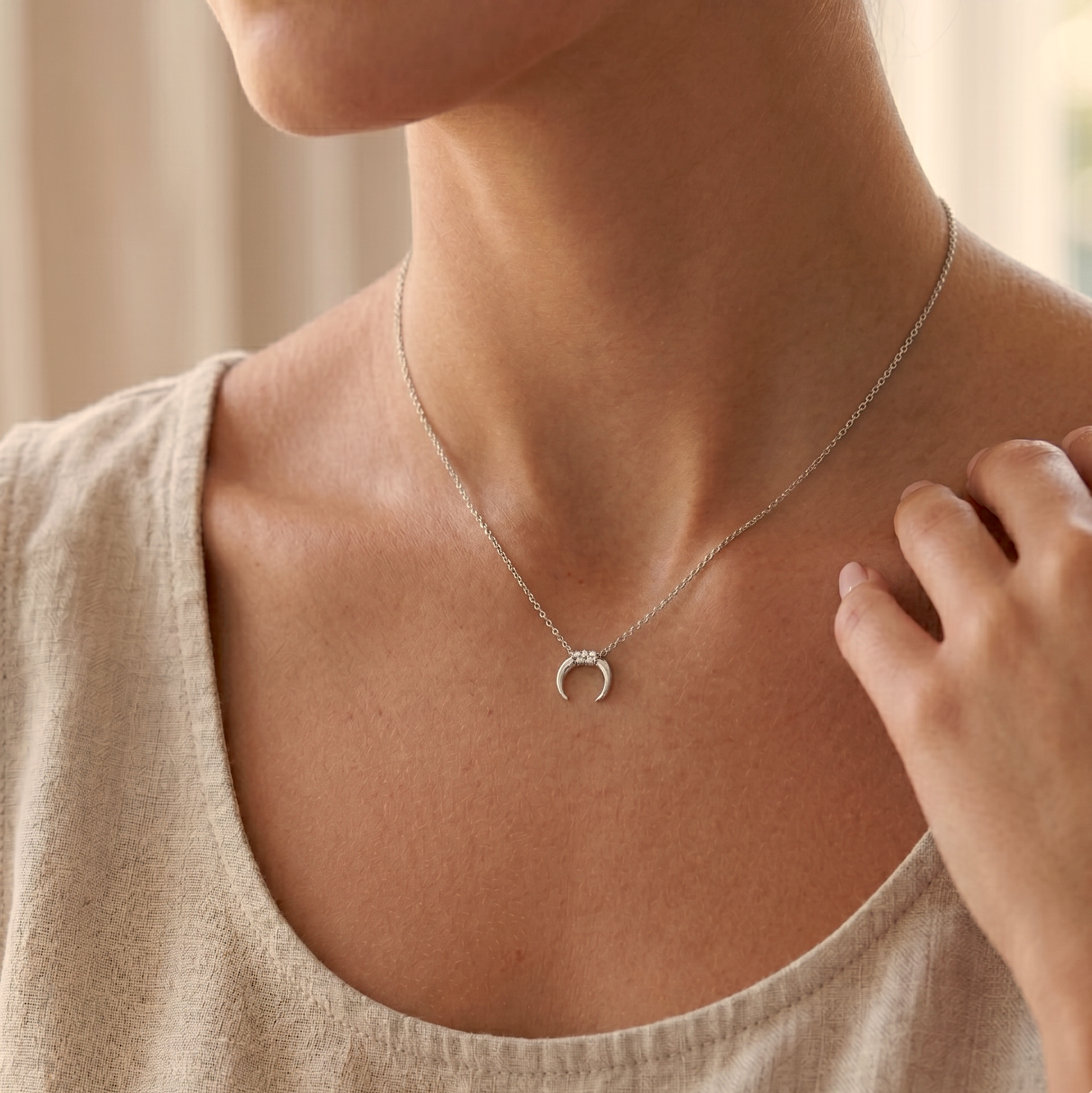 Kalung Bulan Berpaving