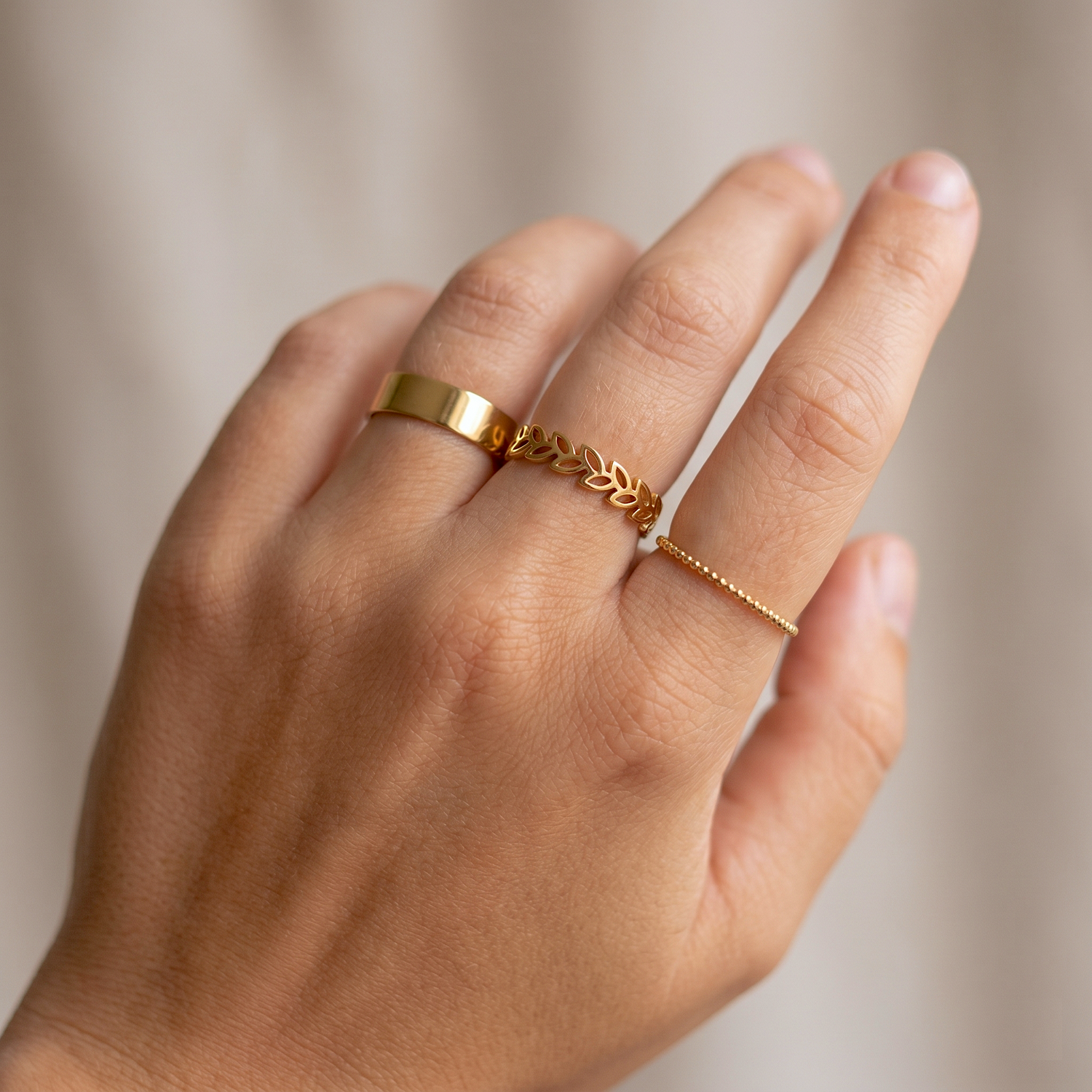 Cut-Out Leaf Ring Gold