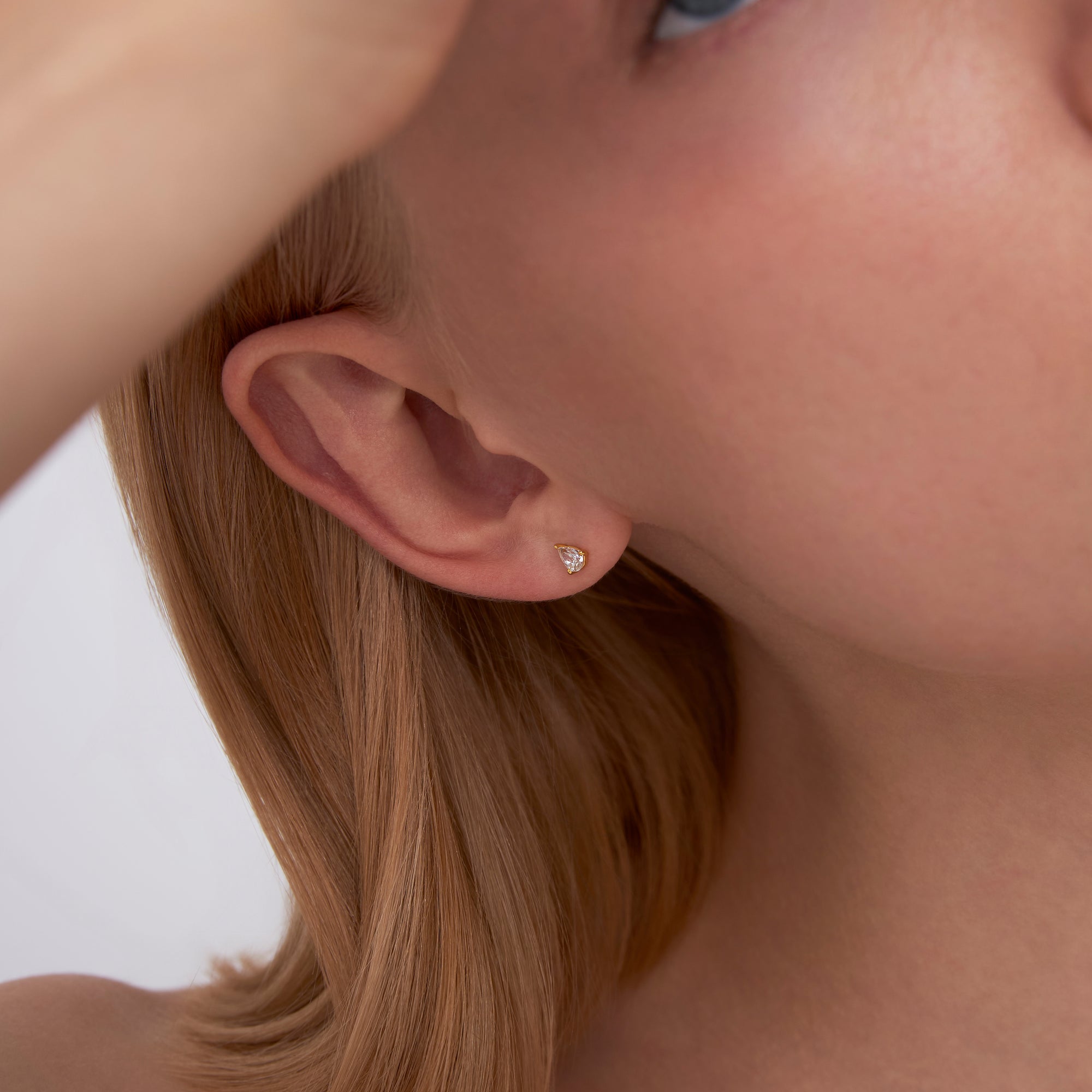 Minimal CZ Pear Flatback Earring