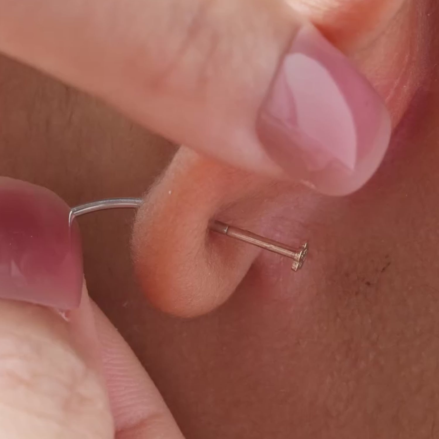 Color:White Gold
Option:Single
Option:Pair