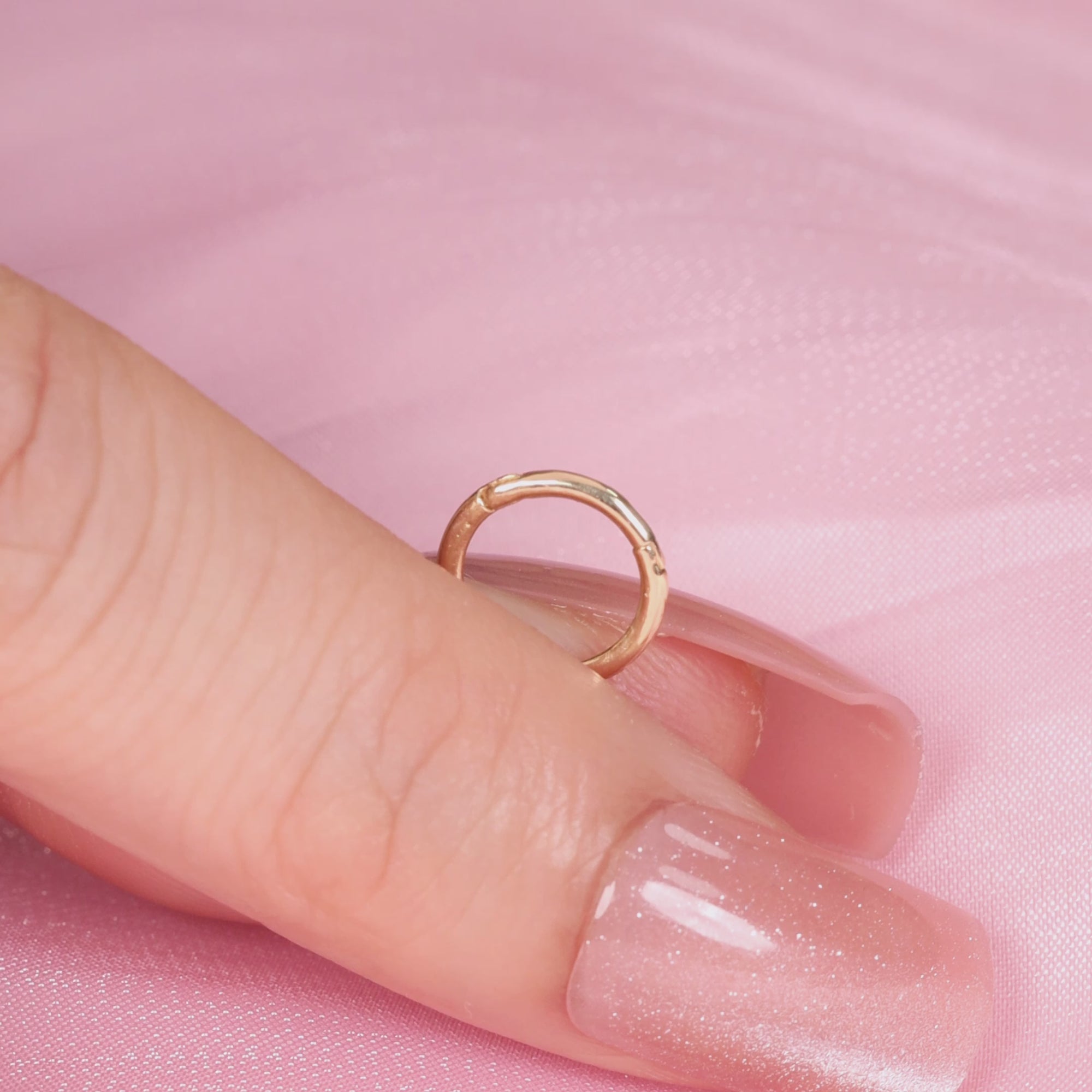Color:Yellow Gold|Option:Single Color:Yellow Gold|Option:Pair 