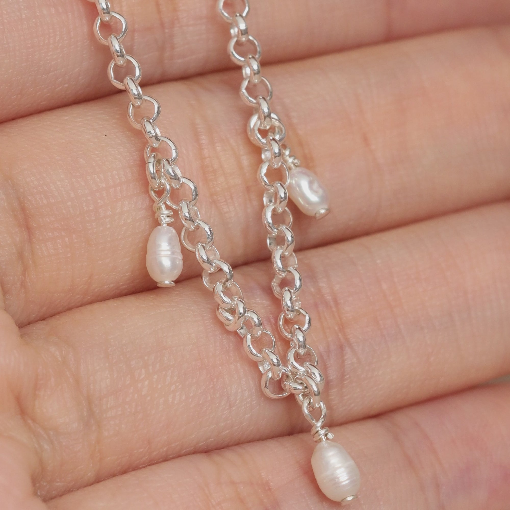 Color:Silver