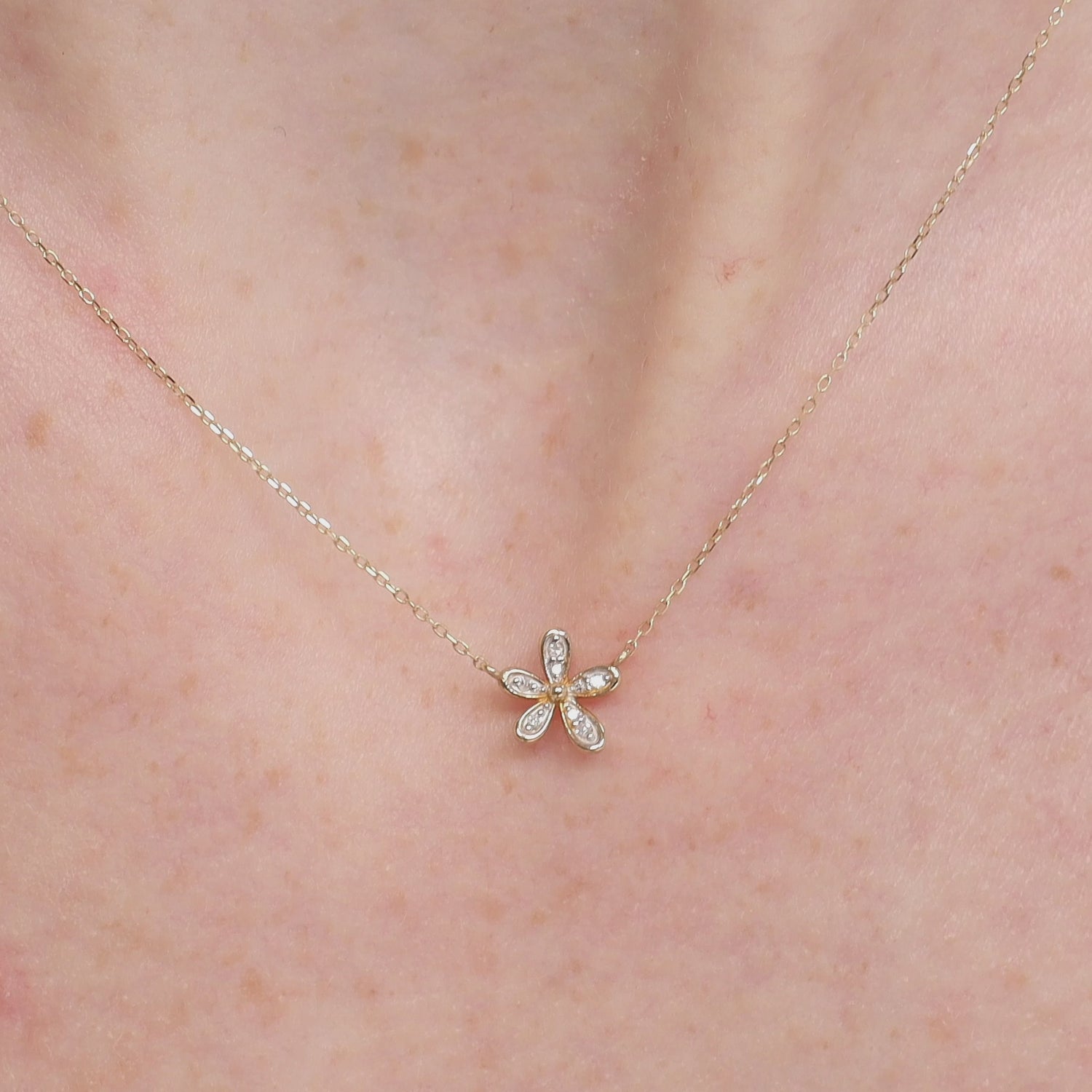 Color:Yellow Gold