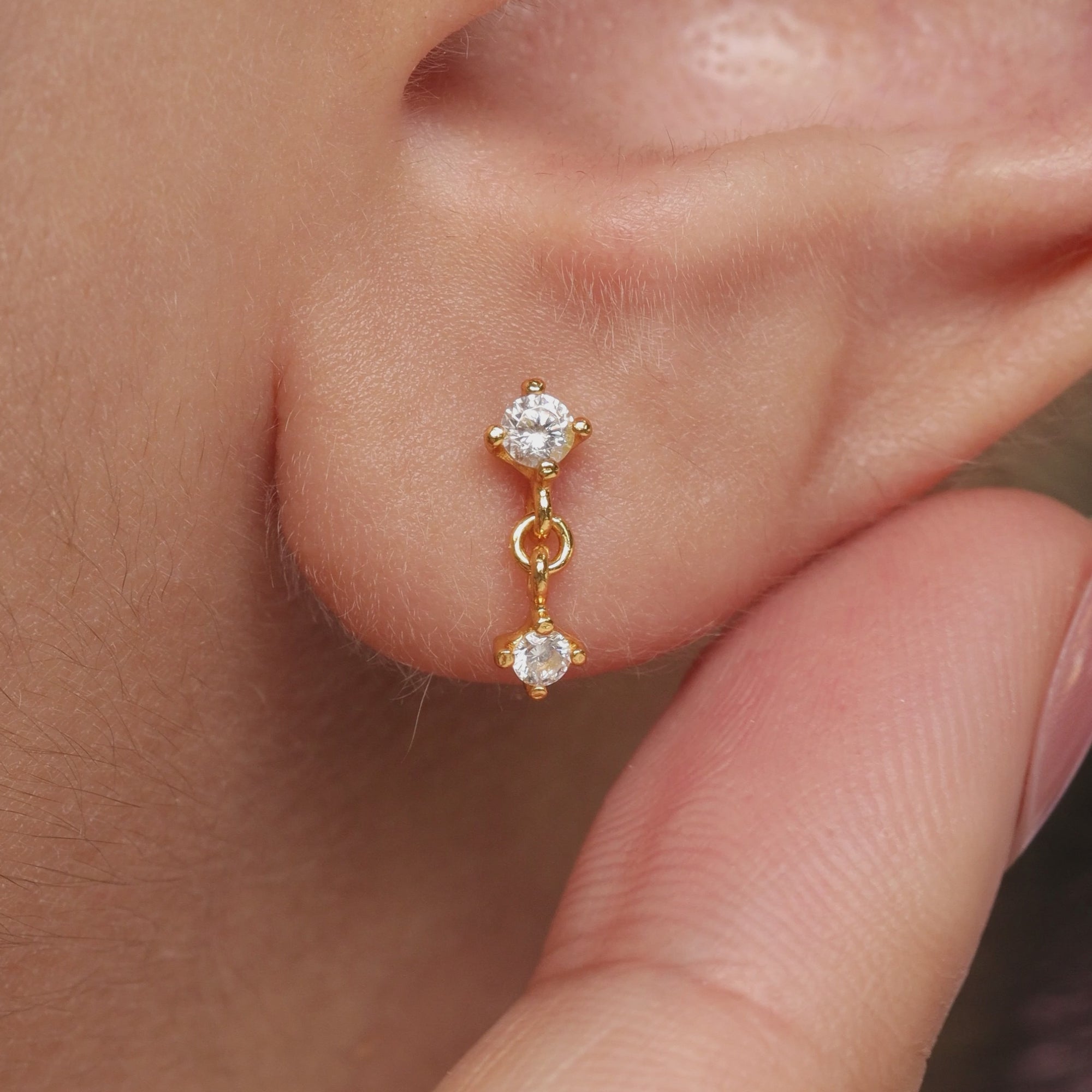 Color:Gold
Option:Single
Option:Pair