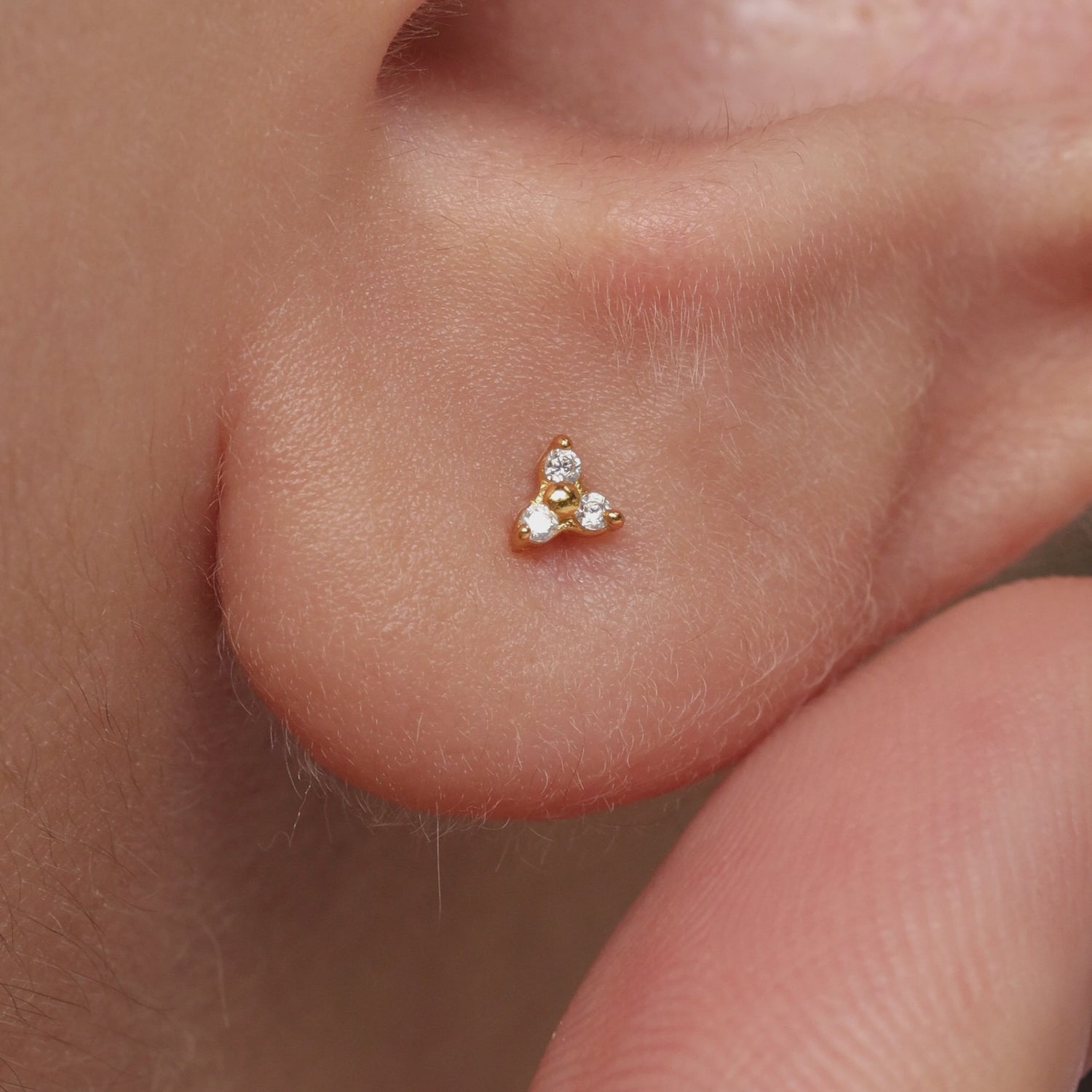 Color:Gold
Option:Single
Option:Pair