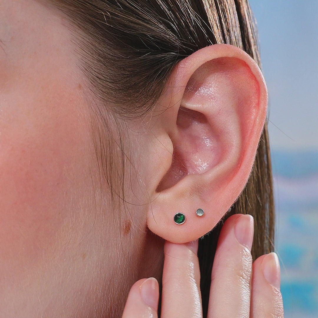 Color:White Gold
Post Length:6.5mm
Post Length:5mm
Post Length:8mm
