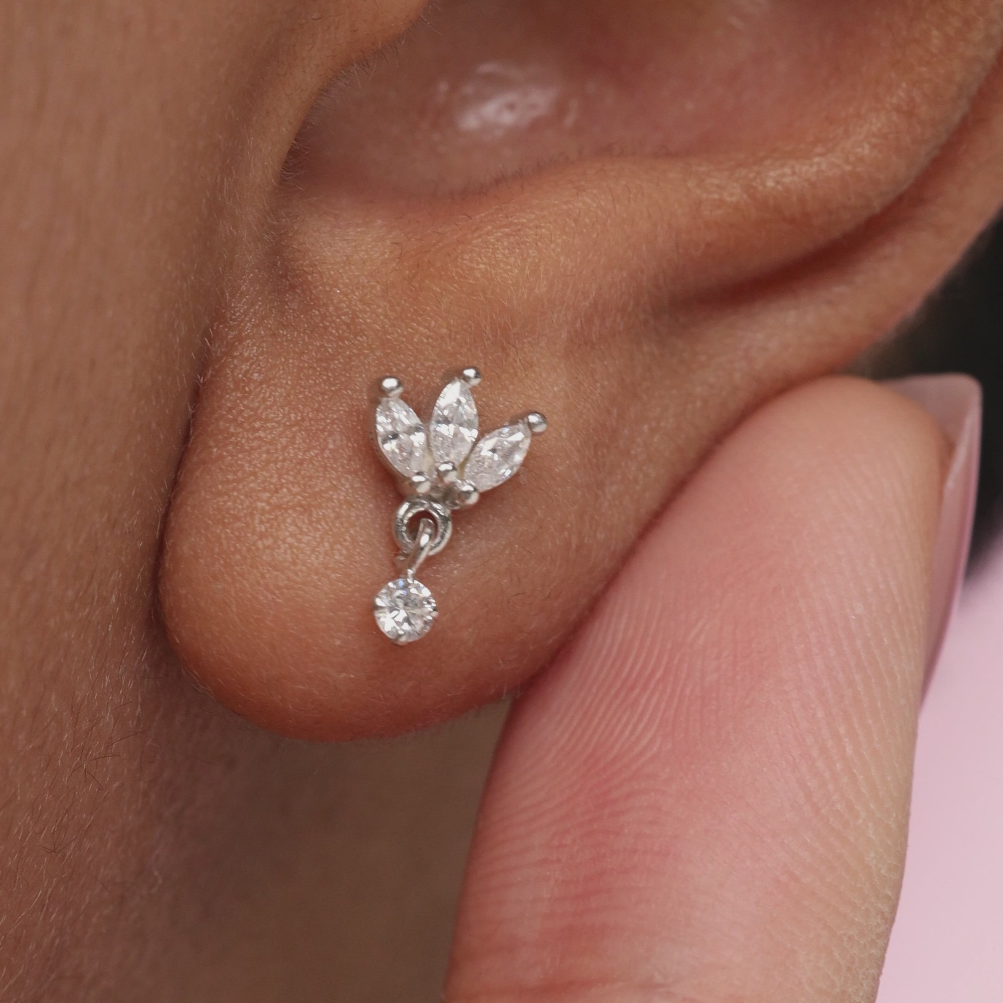 Color:Silver
Option:Single
Option:Pair