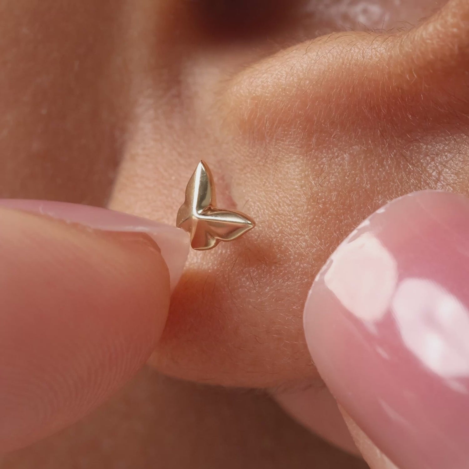 Color:Yellow Gold
Option:Single
Option:Pair