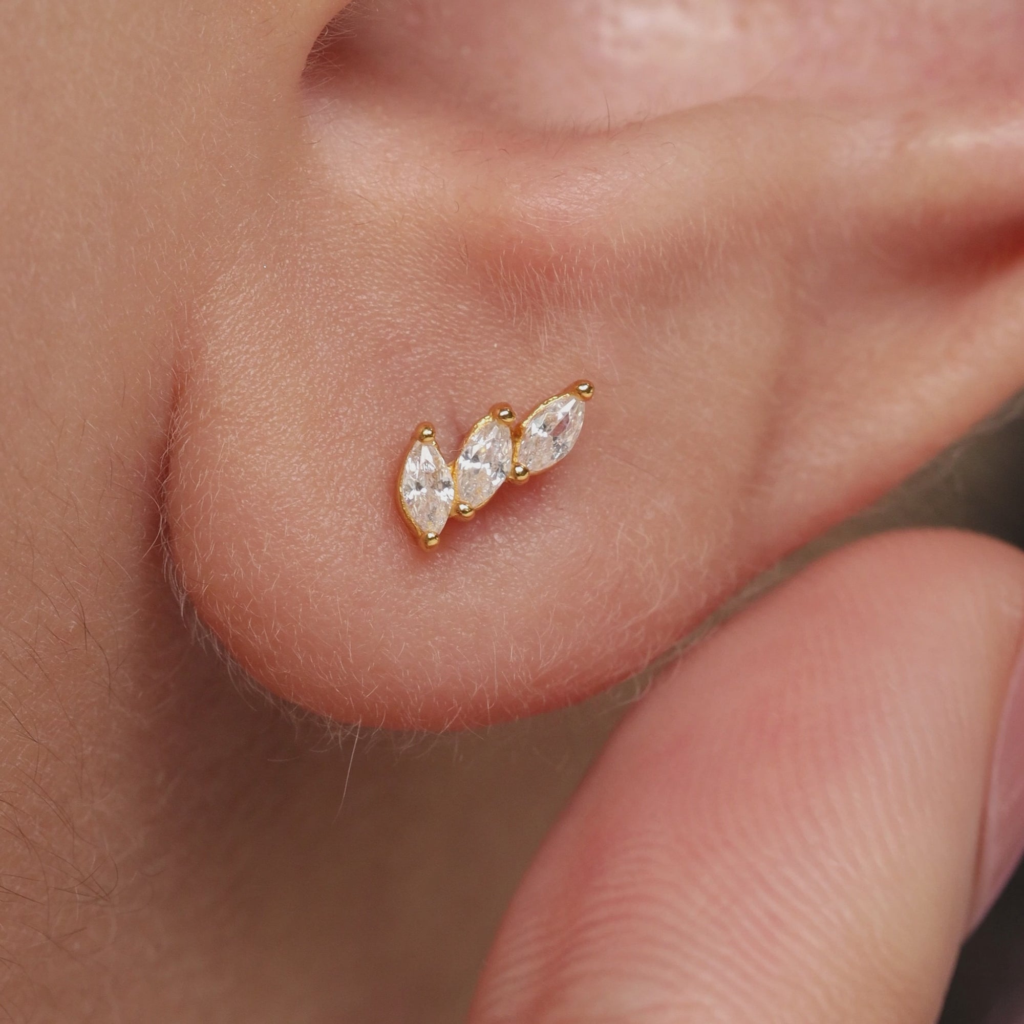 Color:Gold
Option:Single
Option:Pair