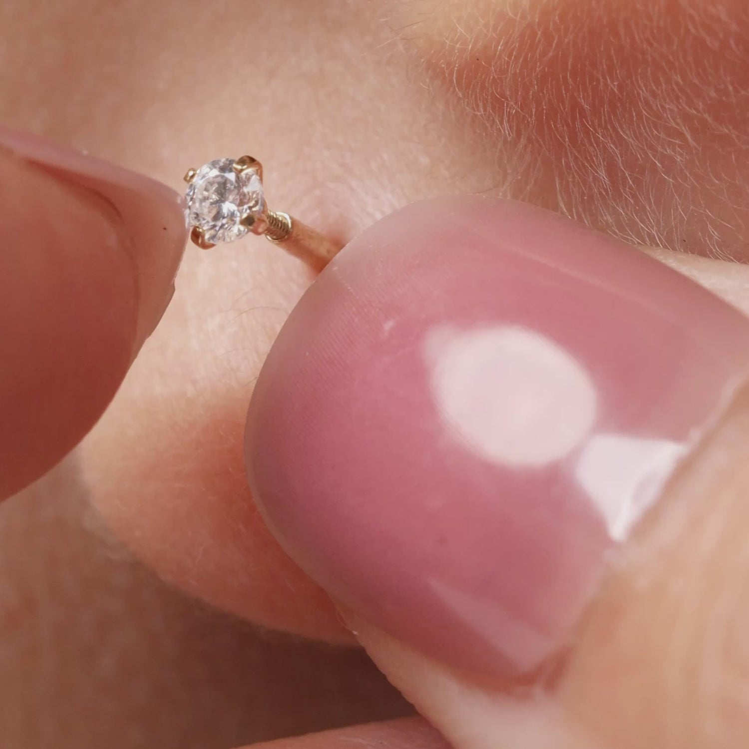 Color:Yellow Gold
Option:Single
Option:Pair