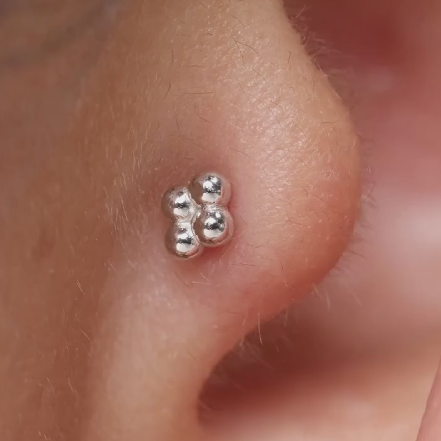 Color:White Gold
Post Length:6.5mm
Post Length:5mm
Post Length:8mm