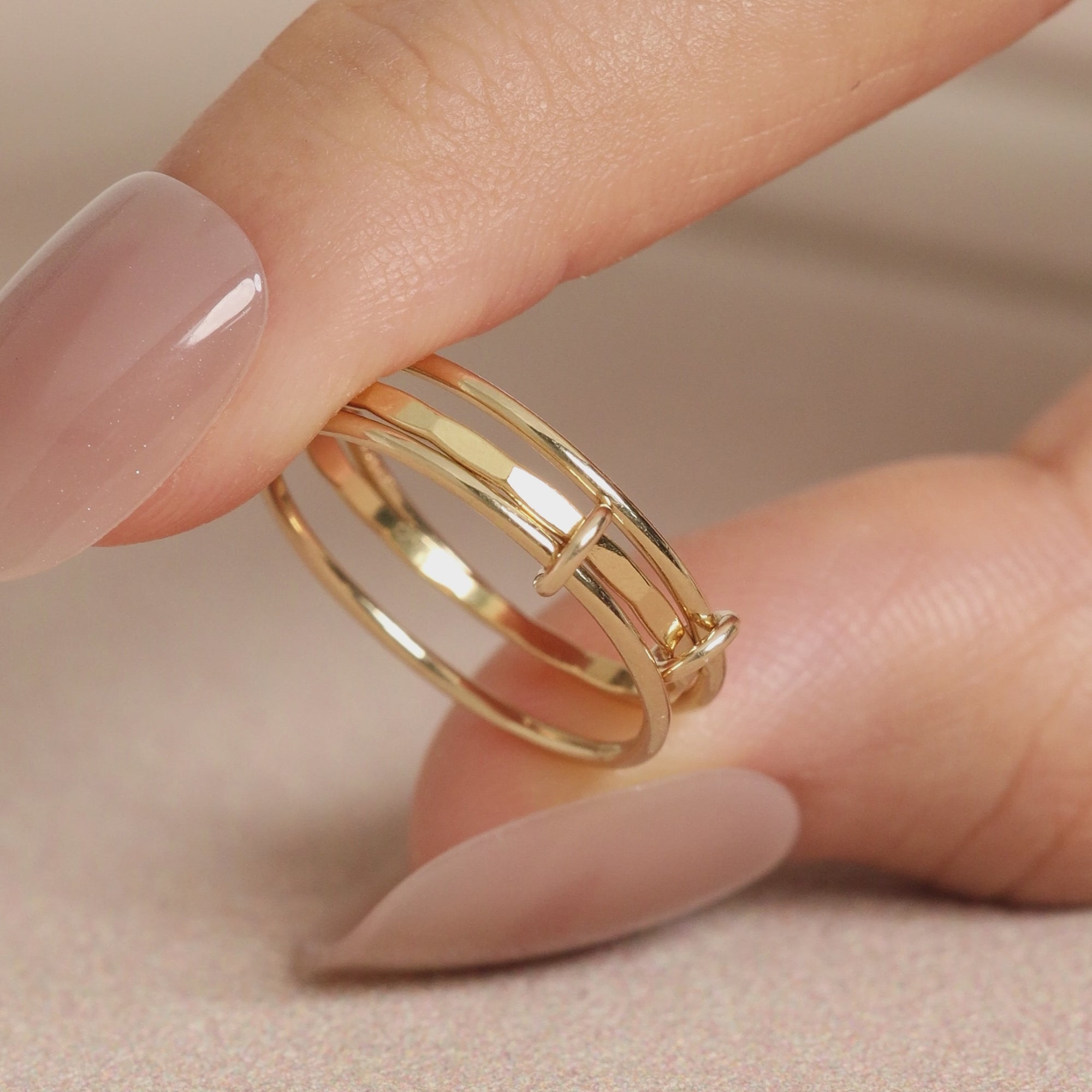 Color:Gold