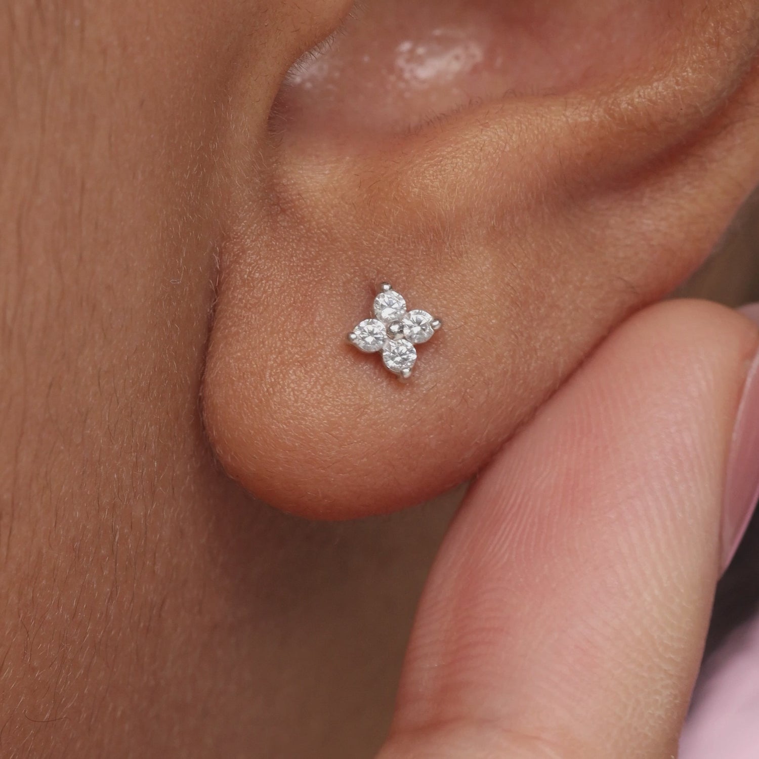 Color:Silver
Option:Single
Option:Pair